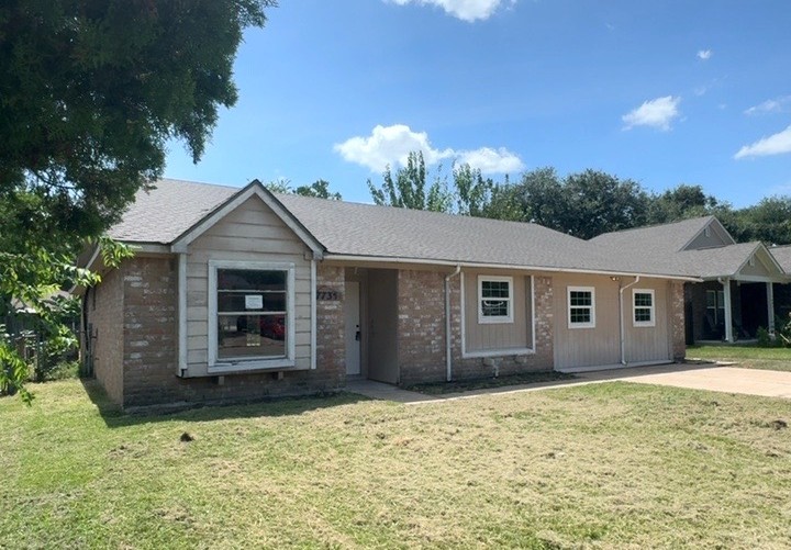 Listing photo 3