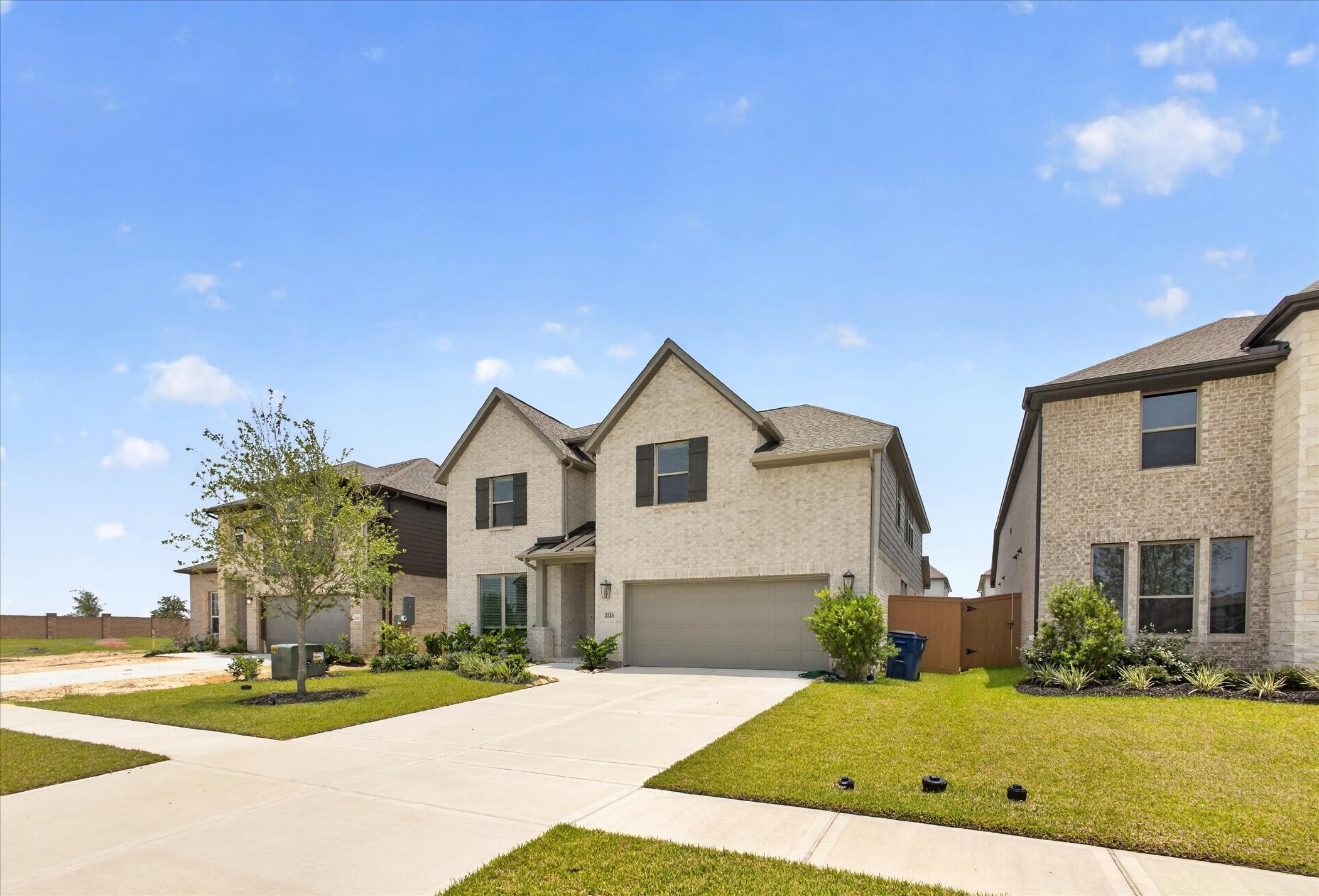 Listing photo 1
