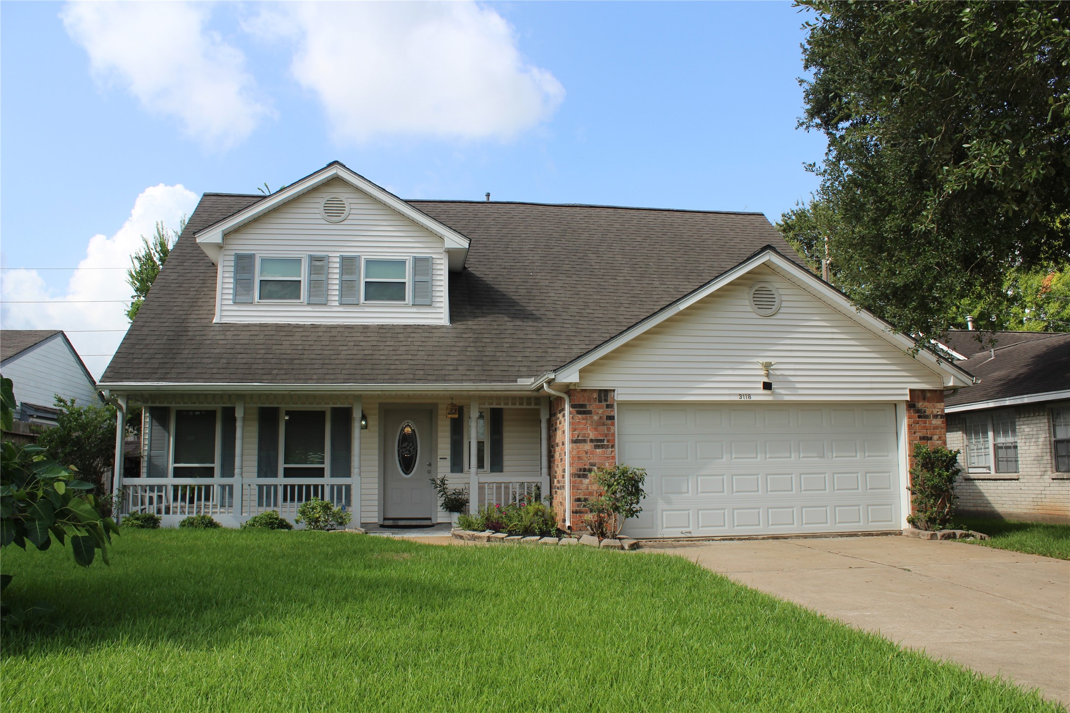 Listing photo 1