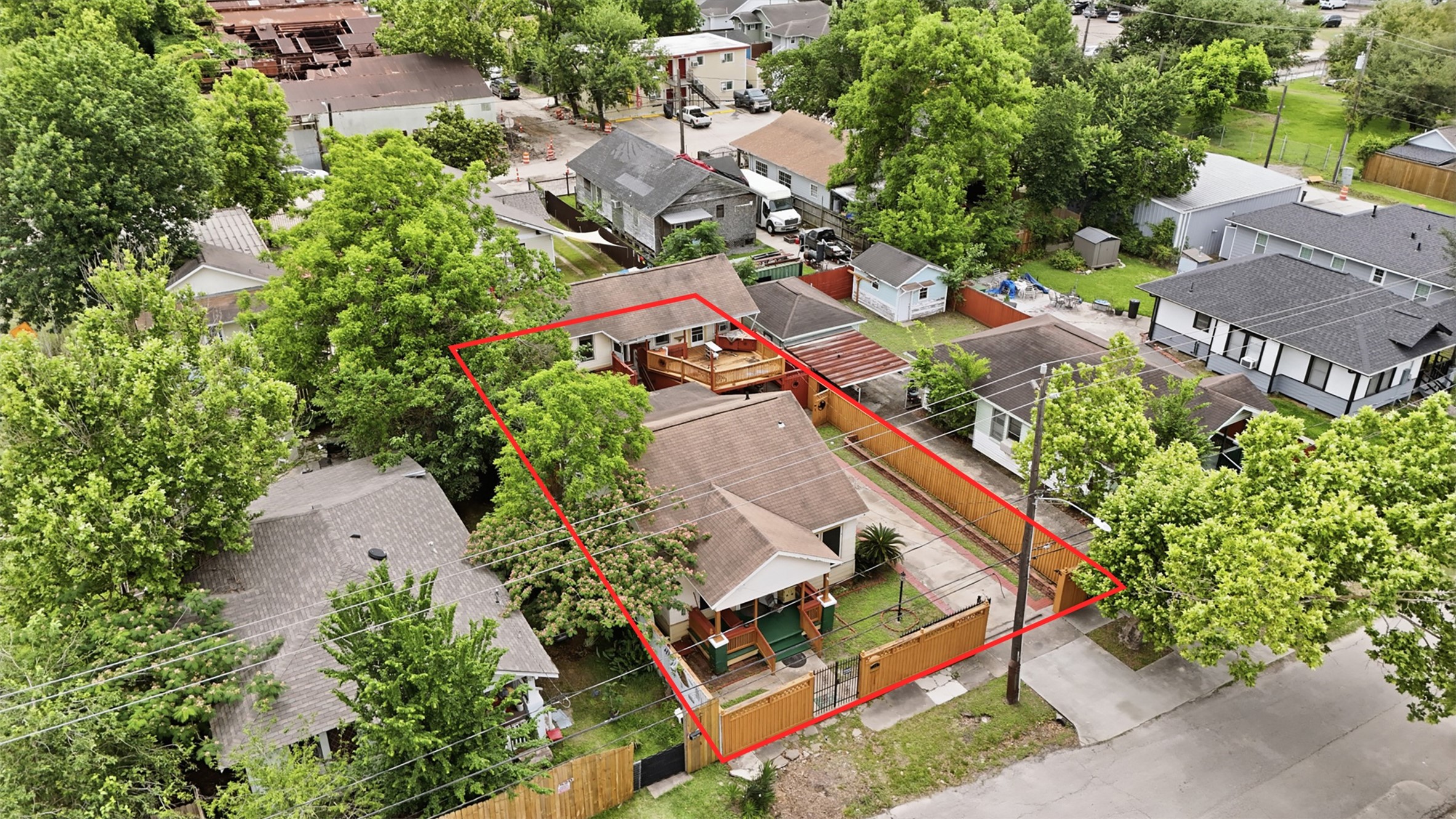 Listing photo 2