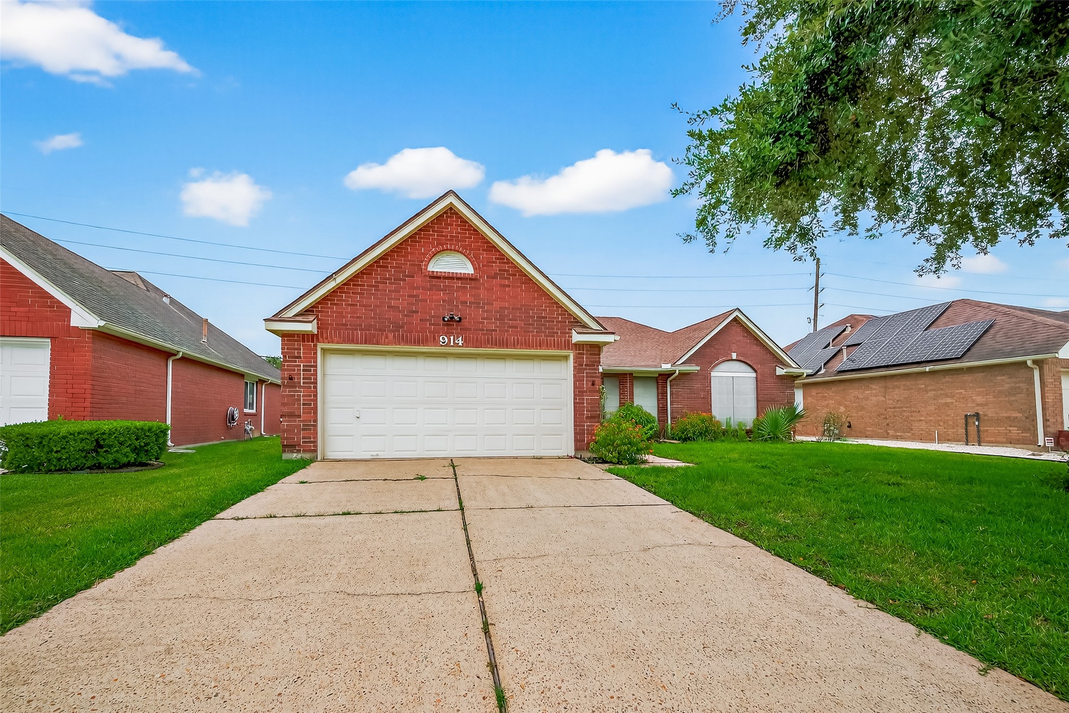 Listing photo 1