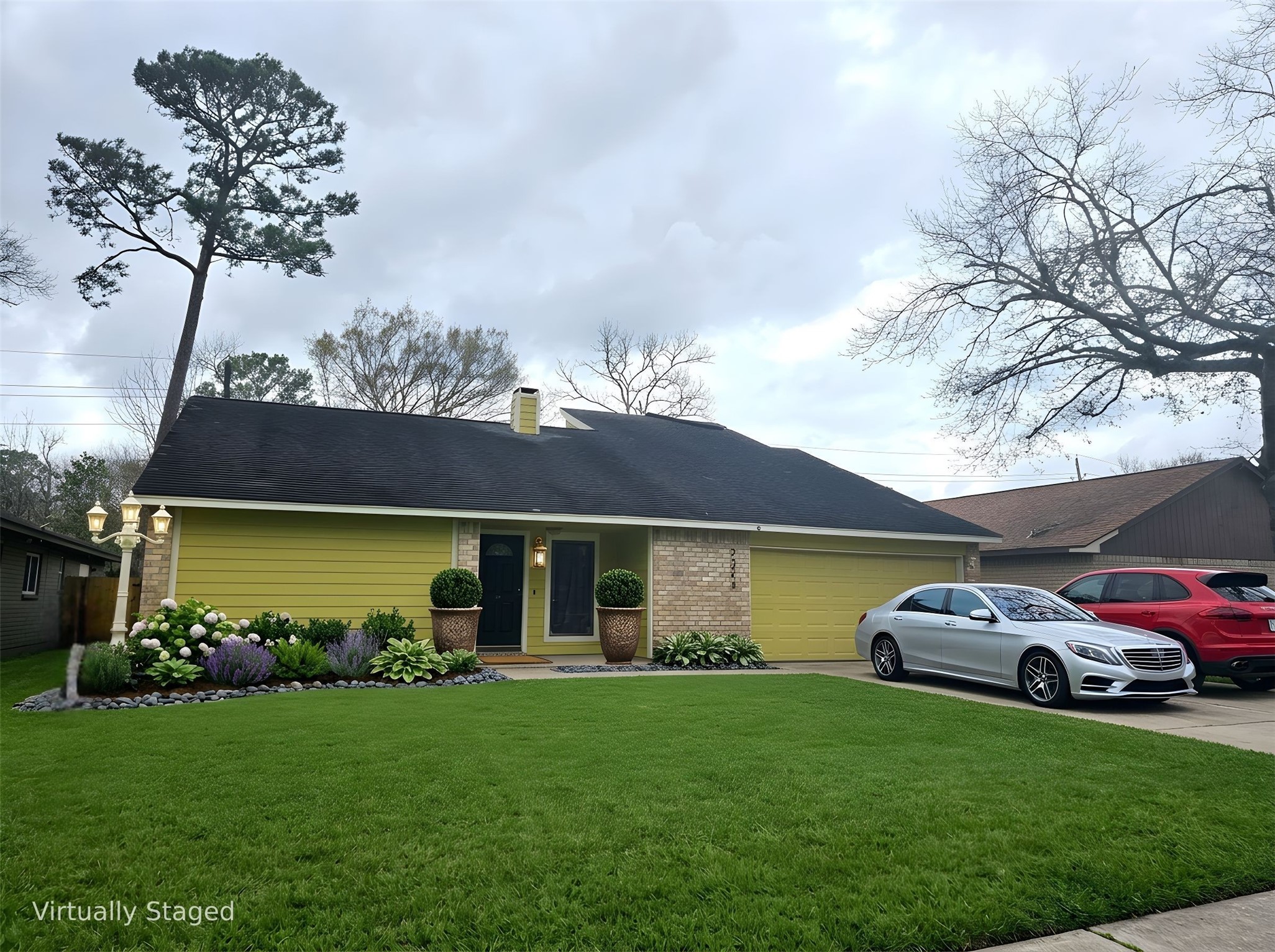 Listing photo 1