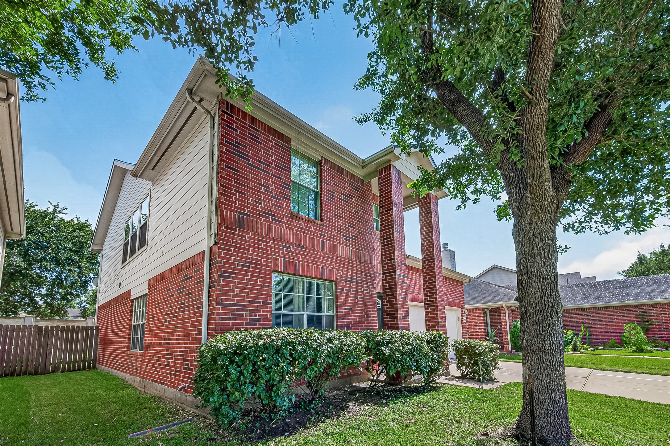 Listing photo 4