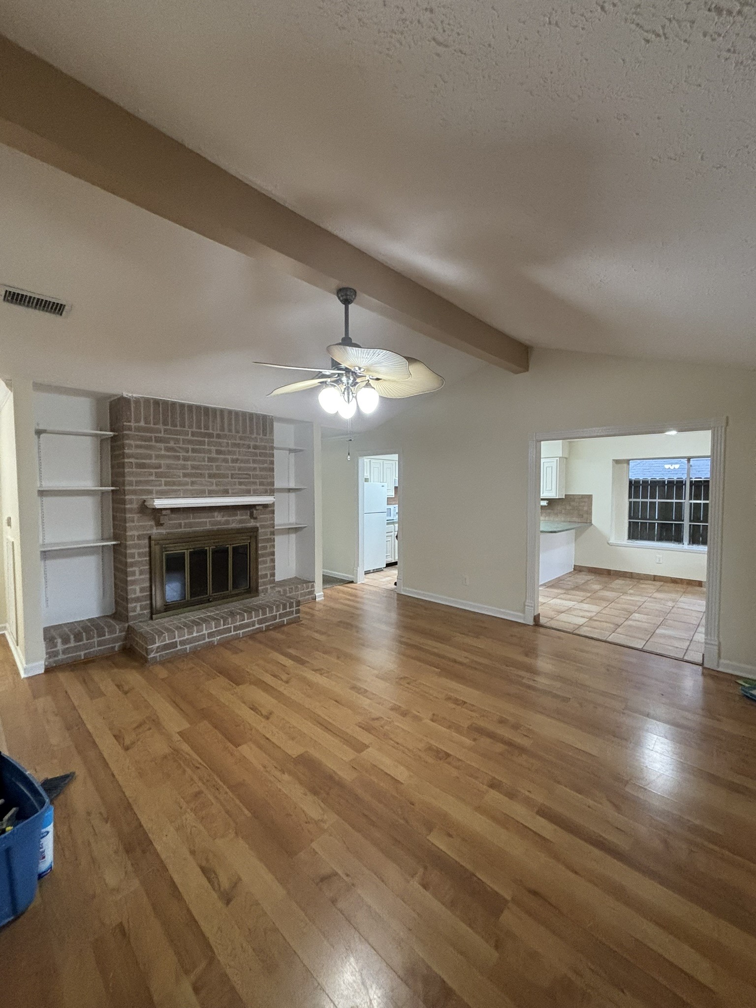 8323 Apothecary Lane