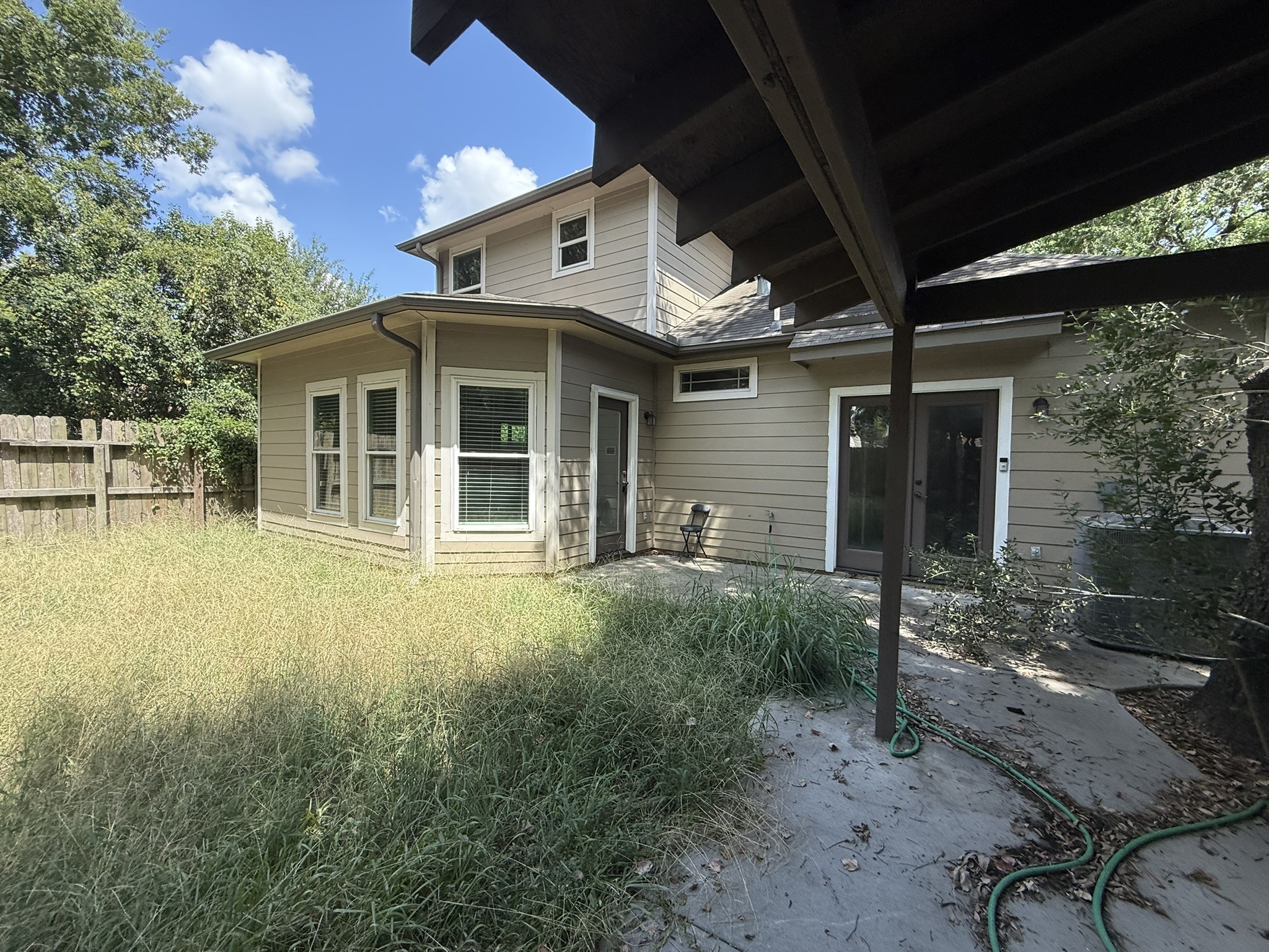 Listing photo 4