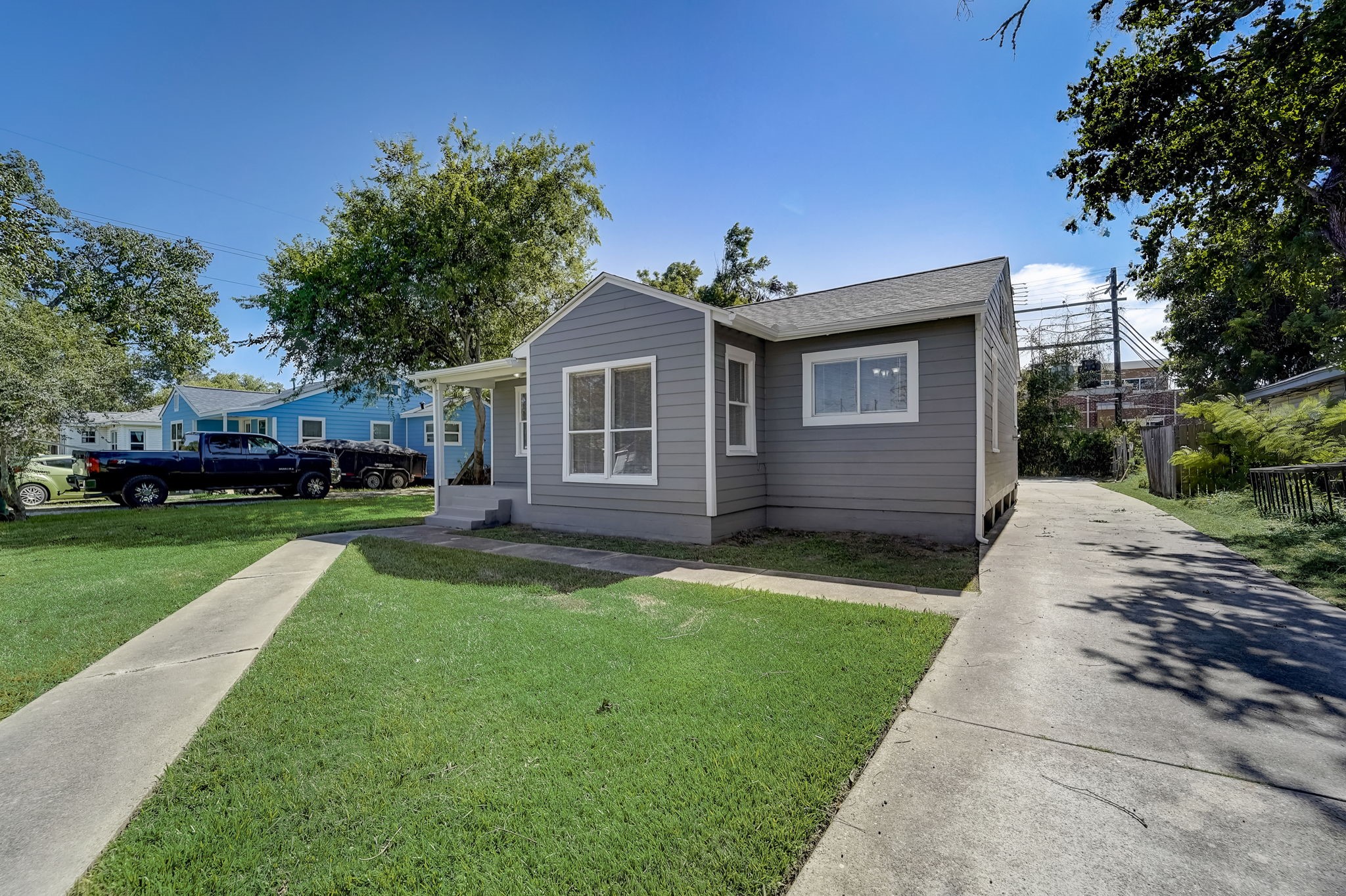 Listing photo 1