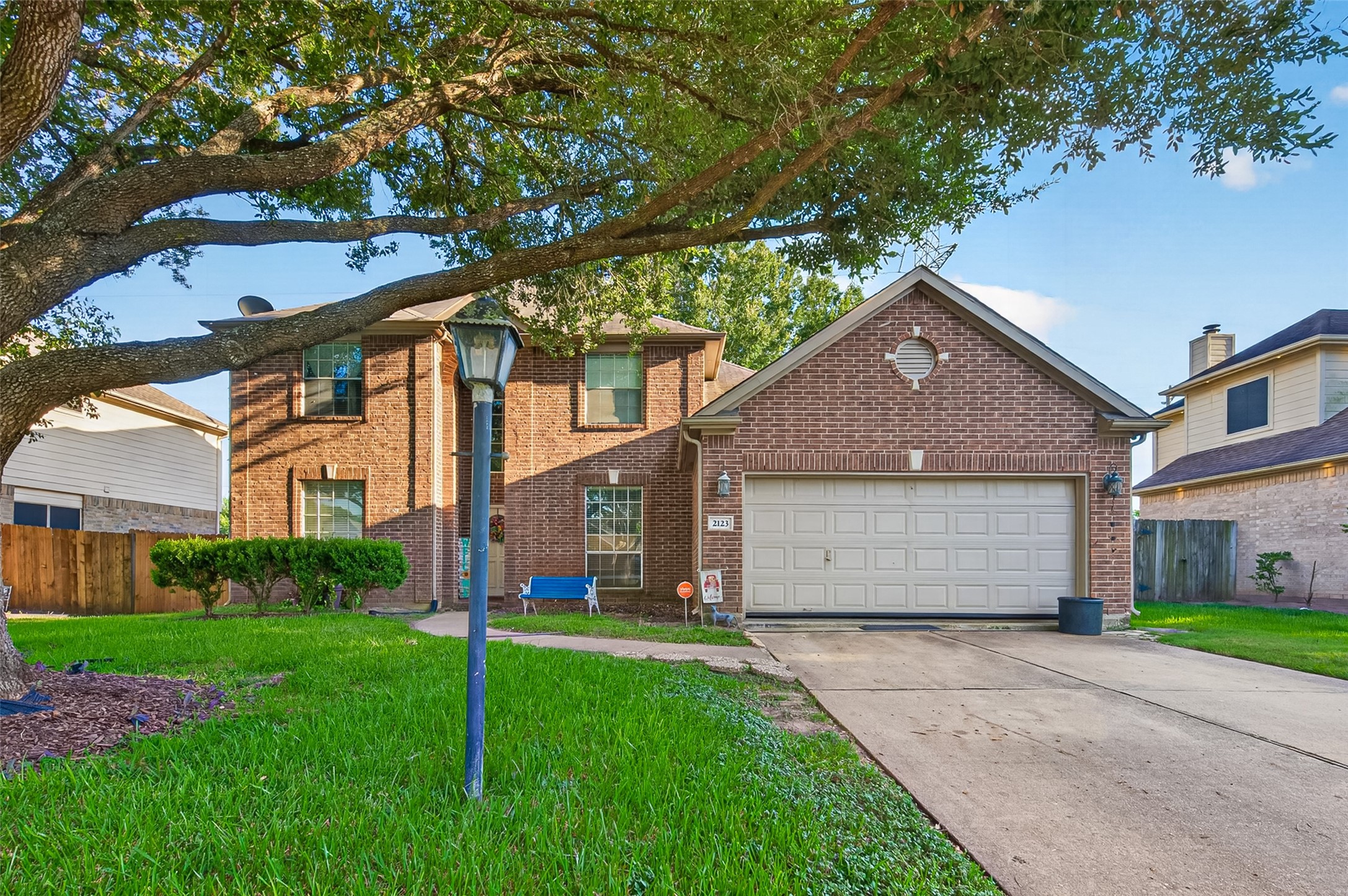 Listing photo 1