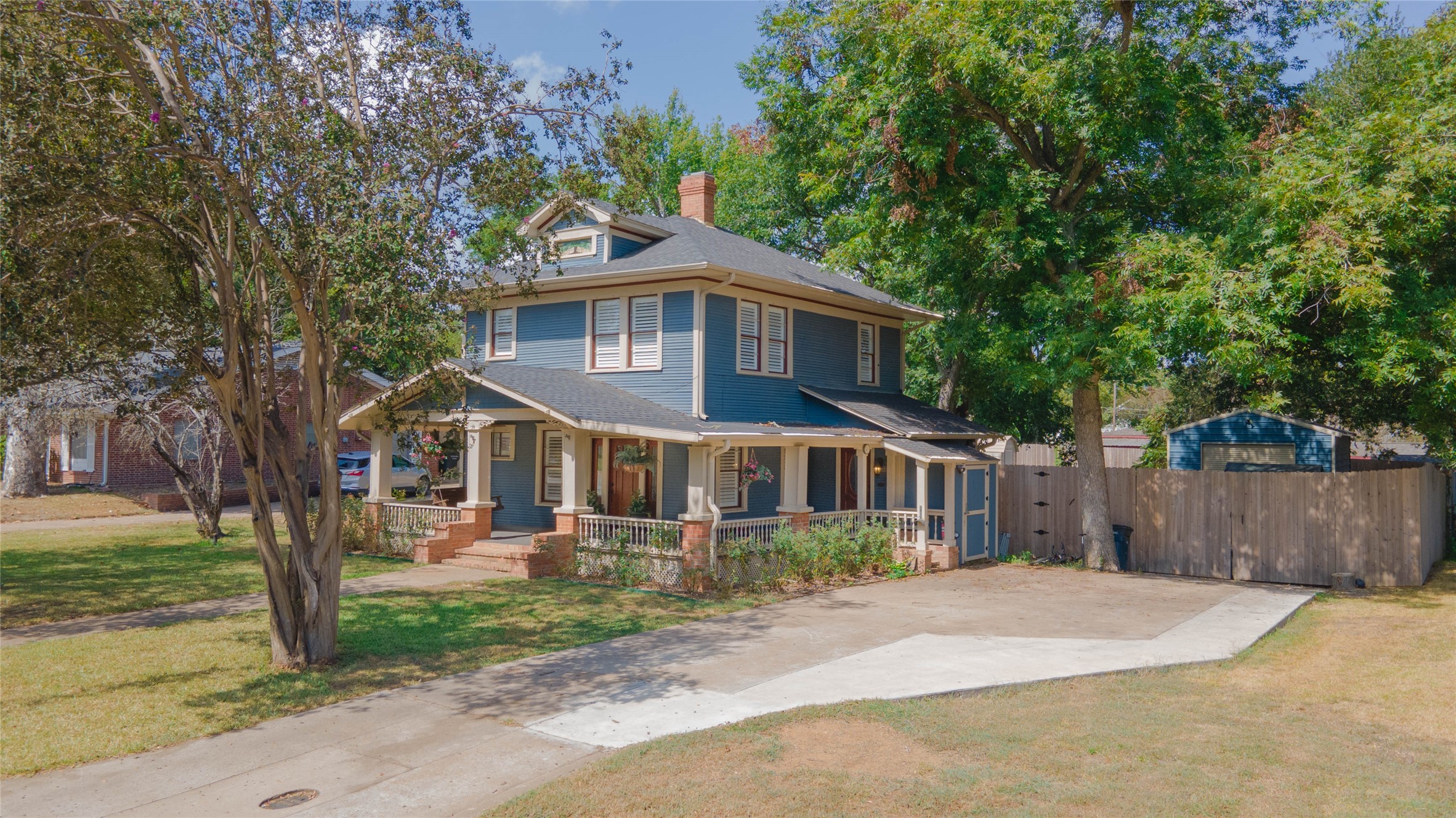 Listing photo 1