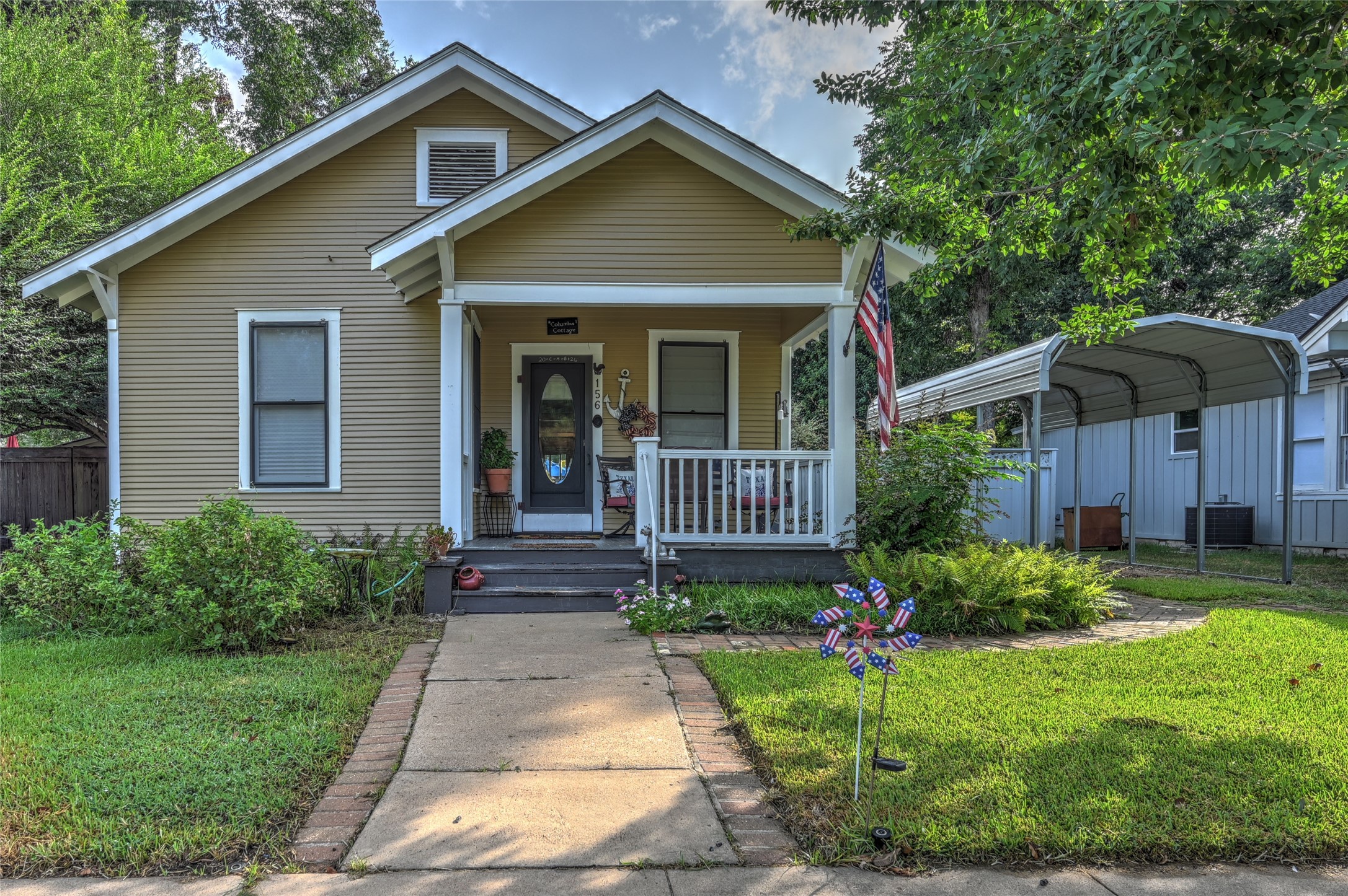 Listing photo 1