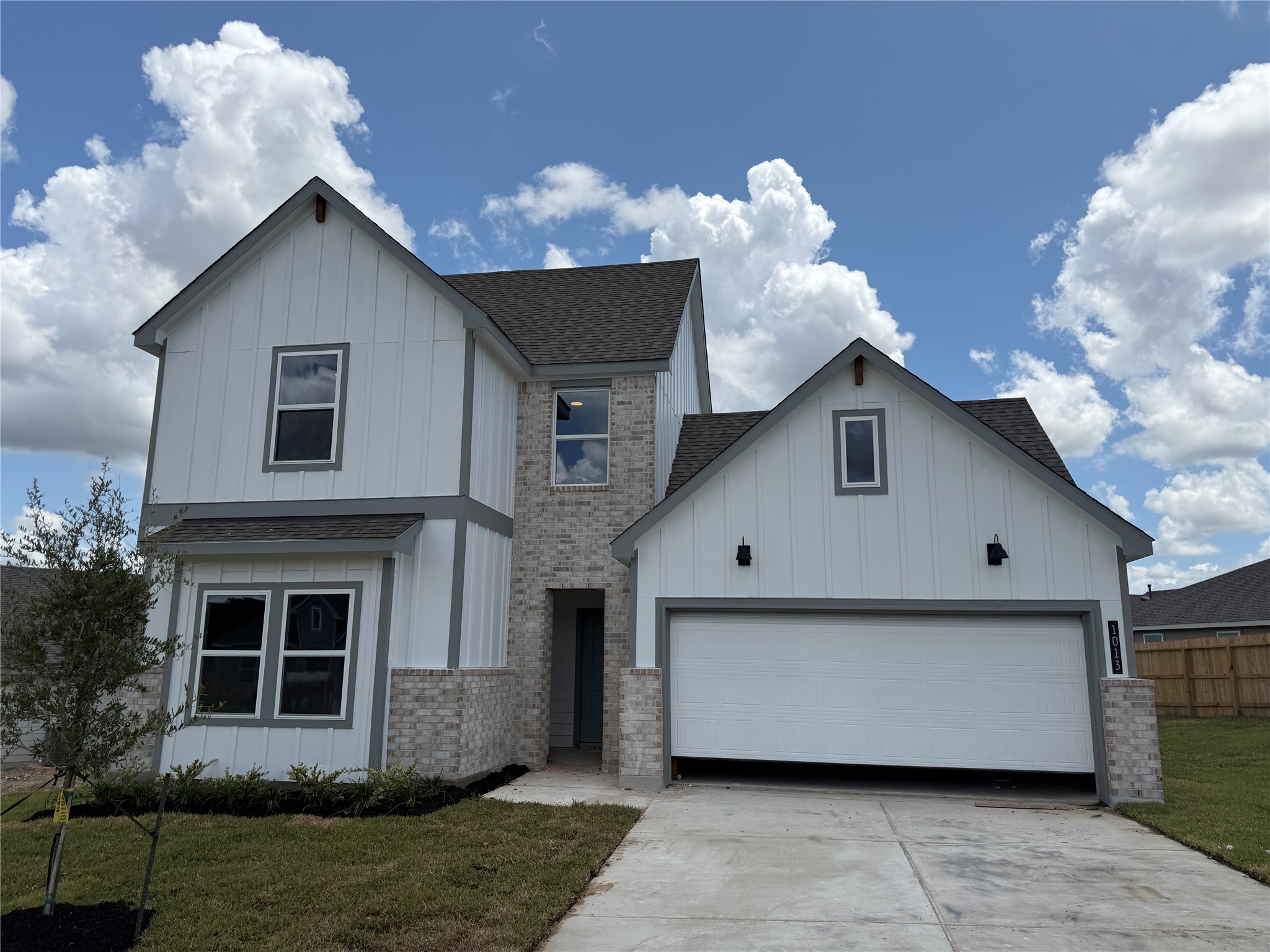 Listing photo 1