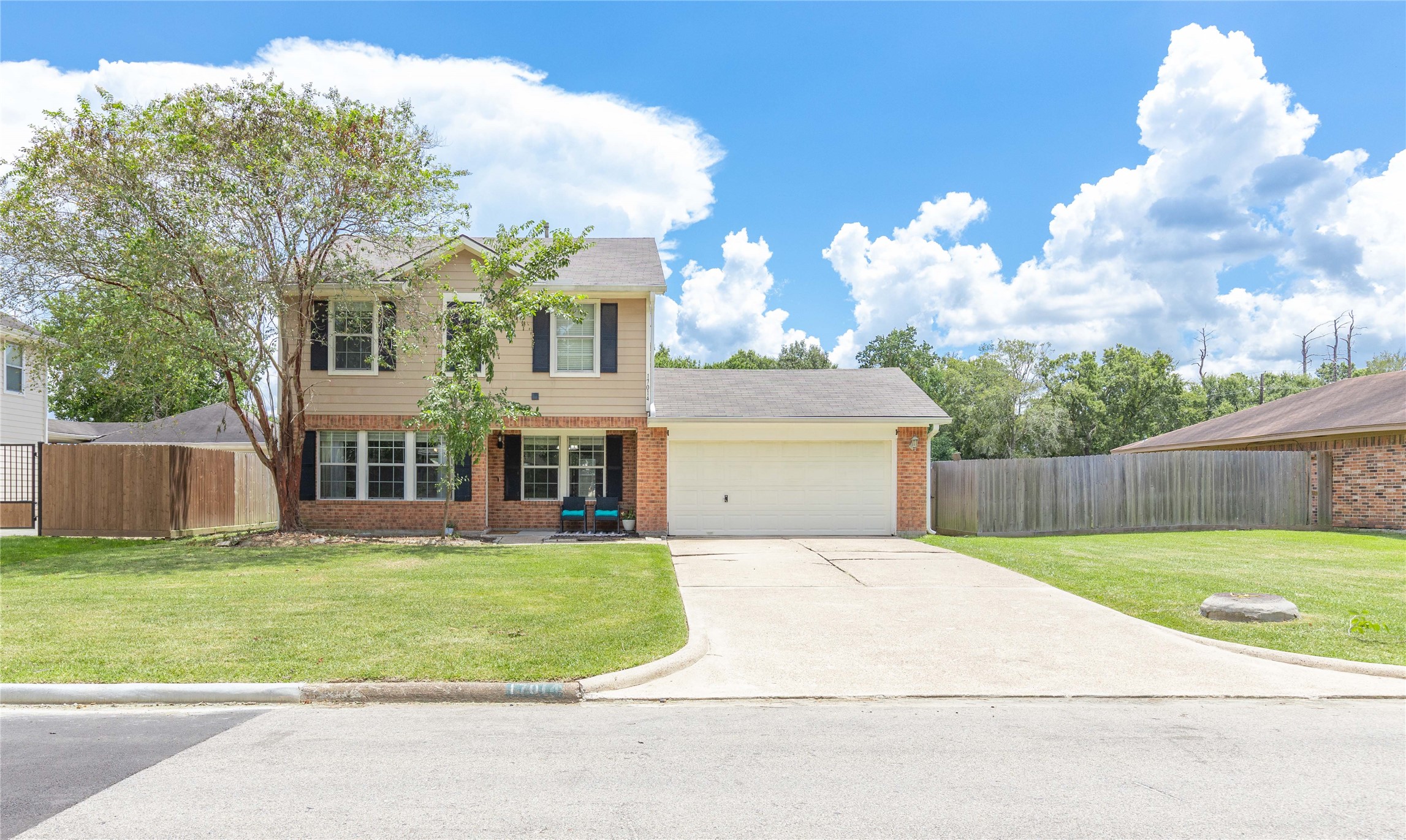 Listing photo 1