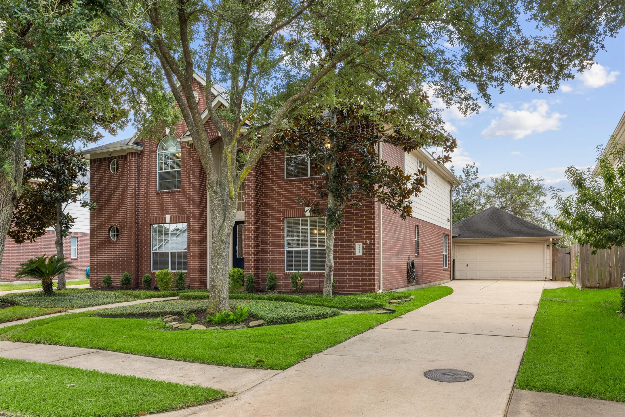 Listing photo 1