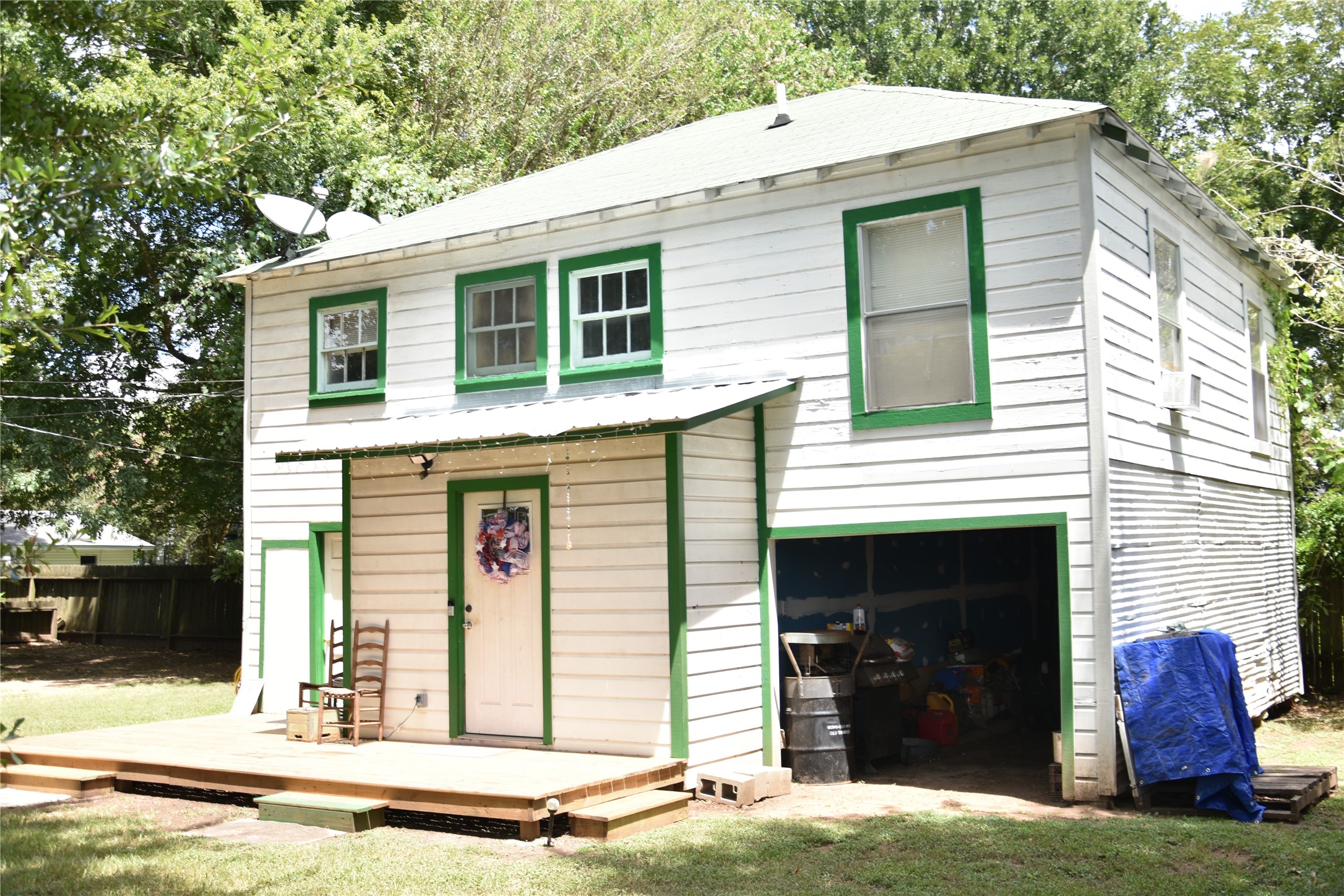 Listing photo 3