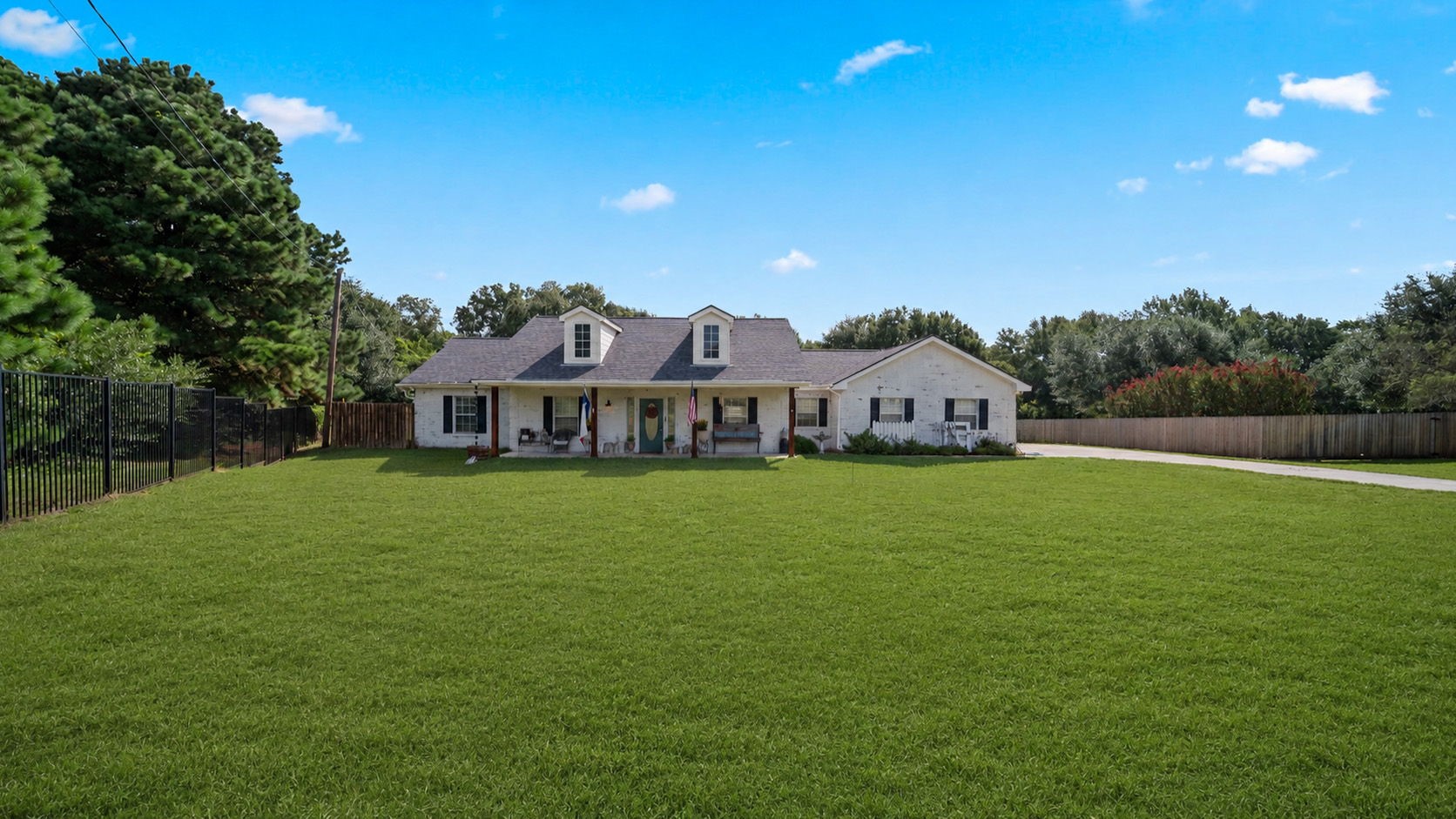 Listing photo 1