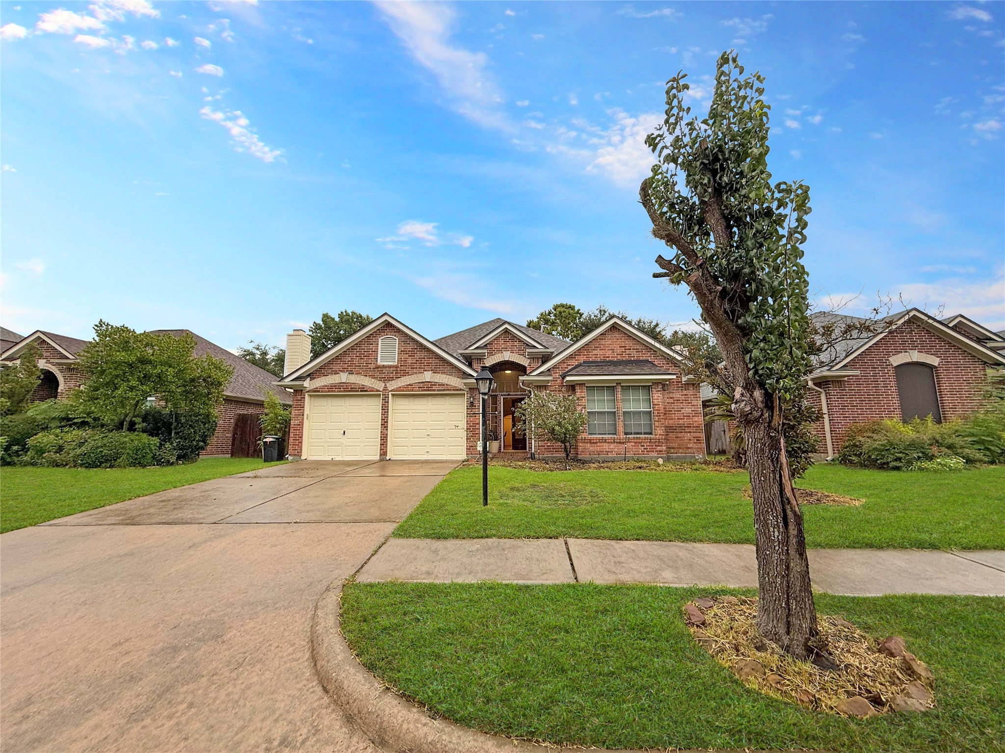 Listing photo 1