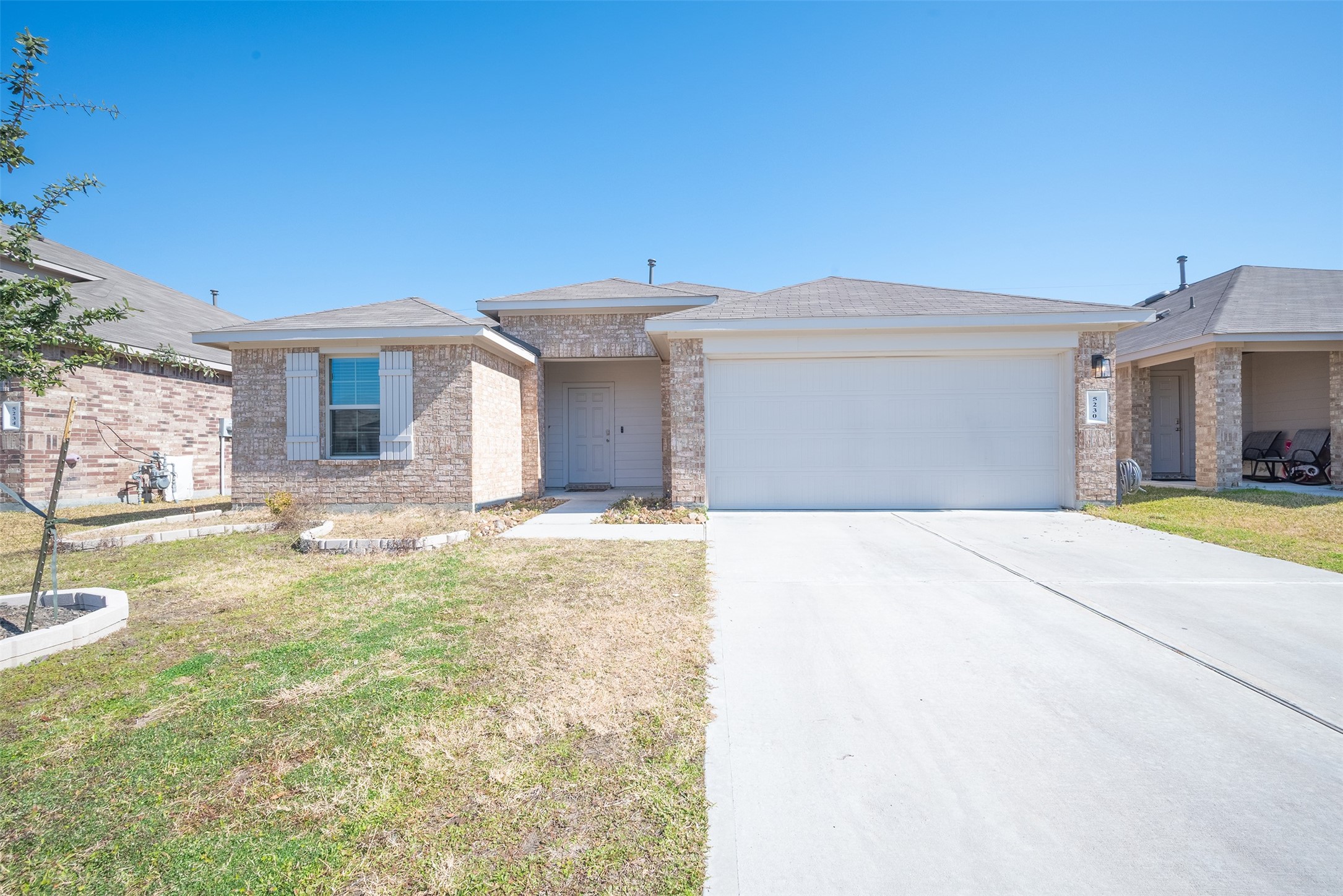 Listing photo 1