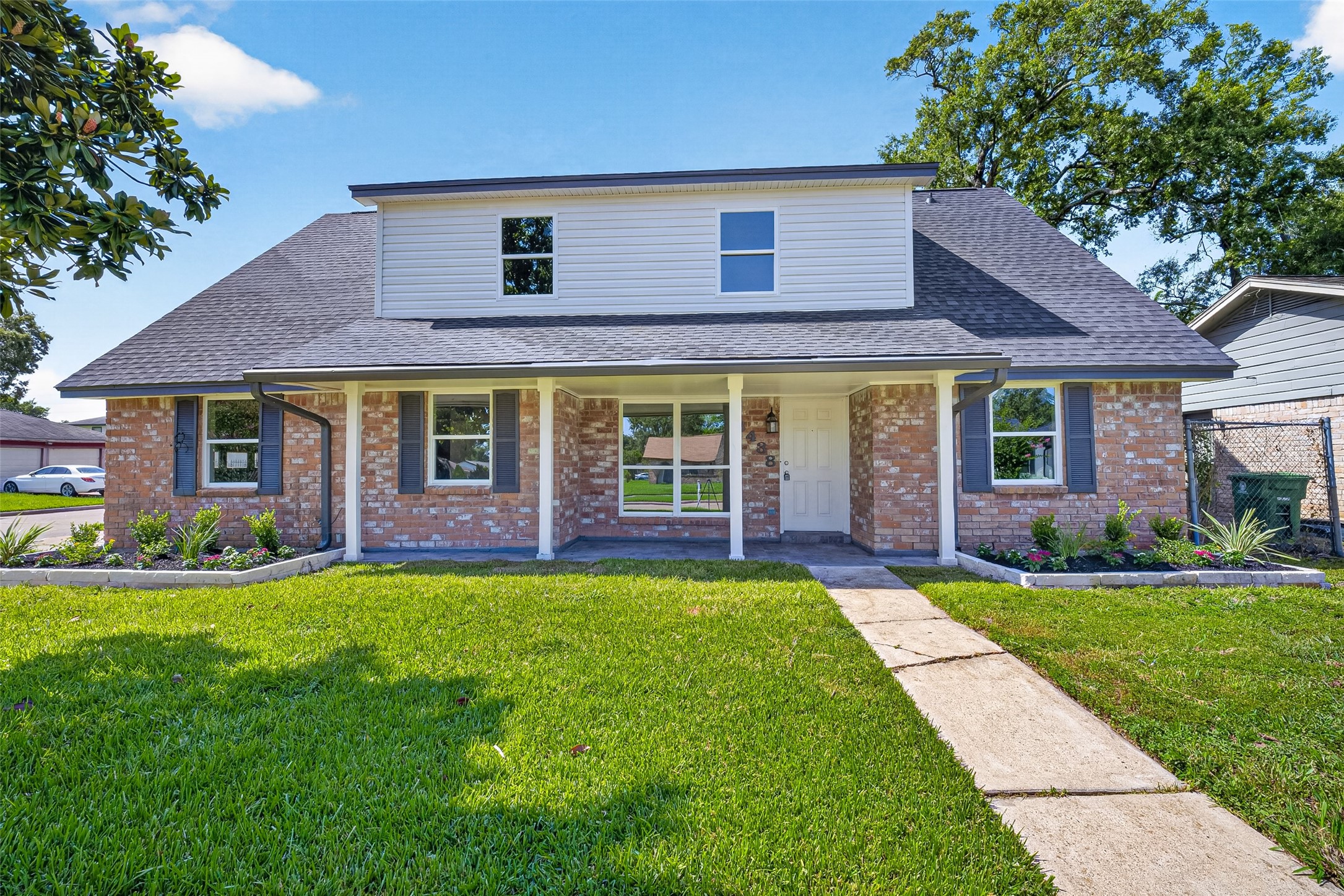Listing photo 1