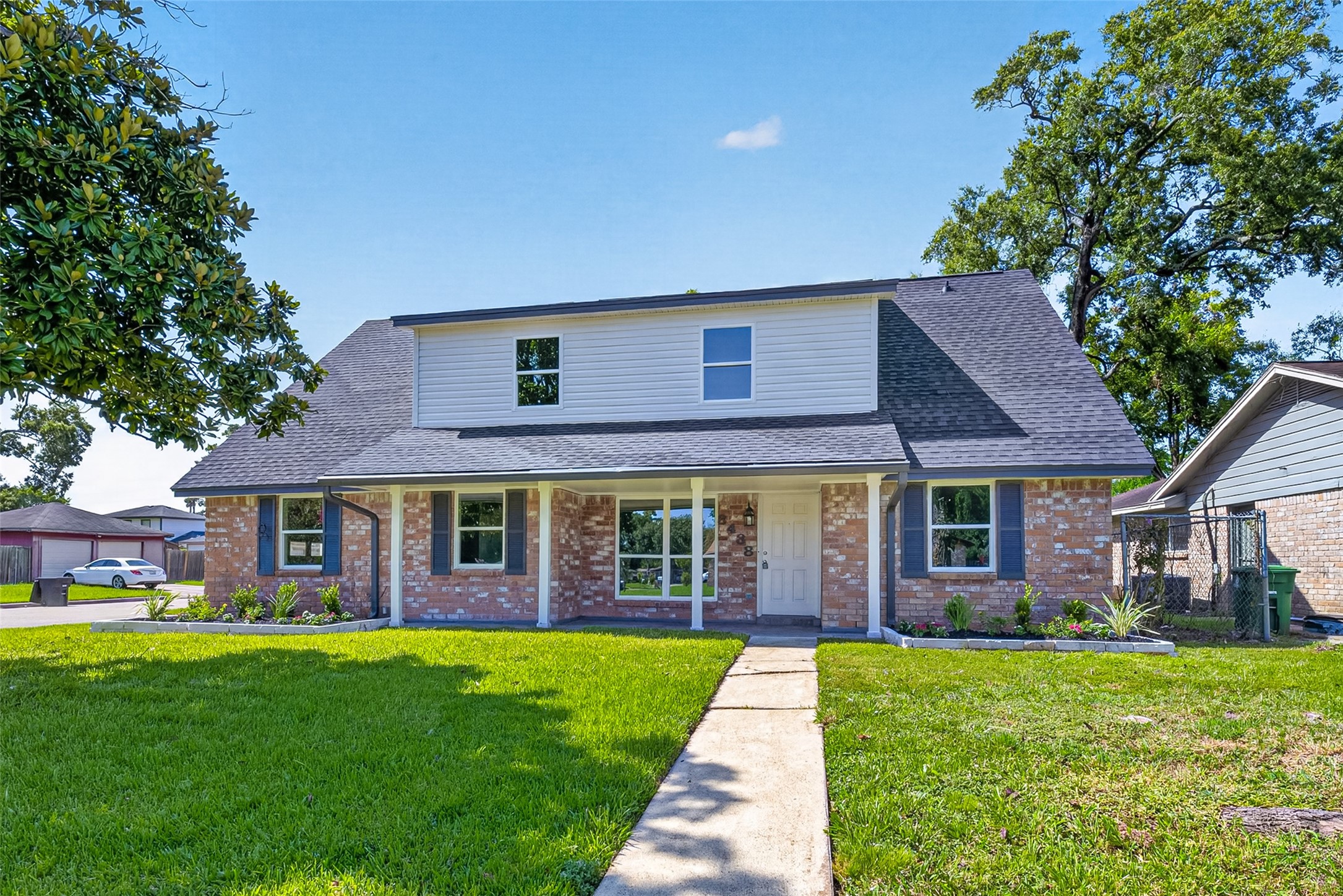 Listing photo 3