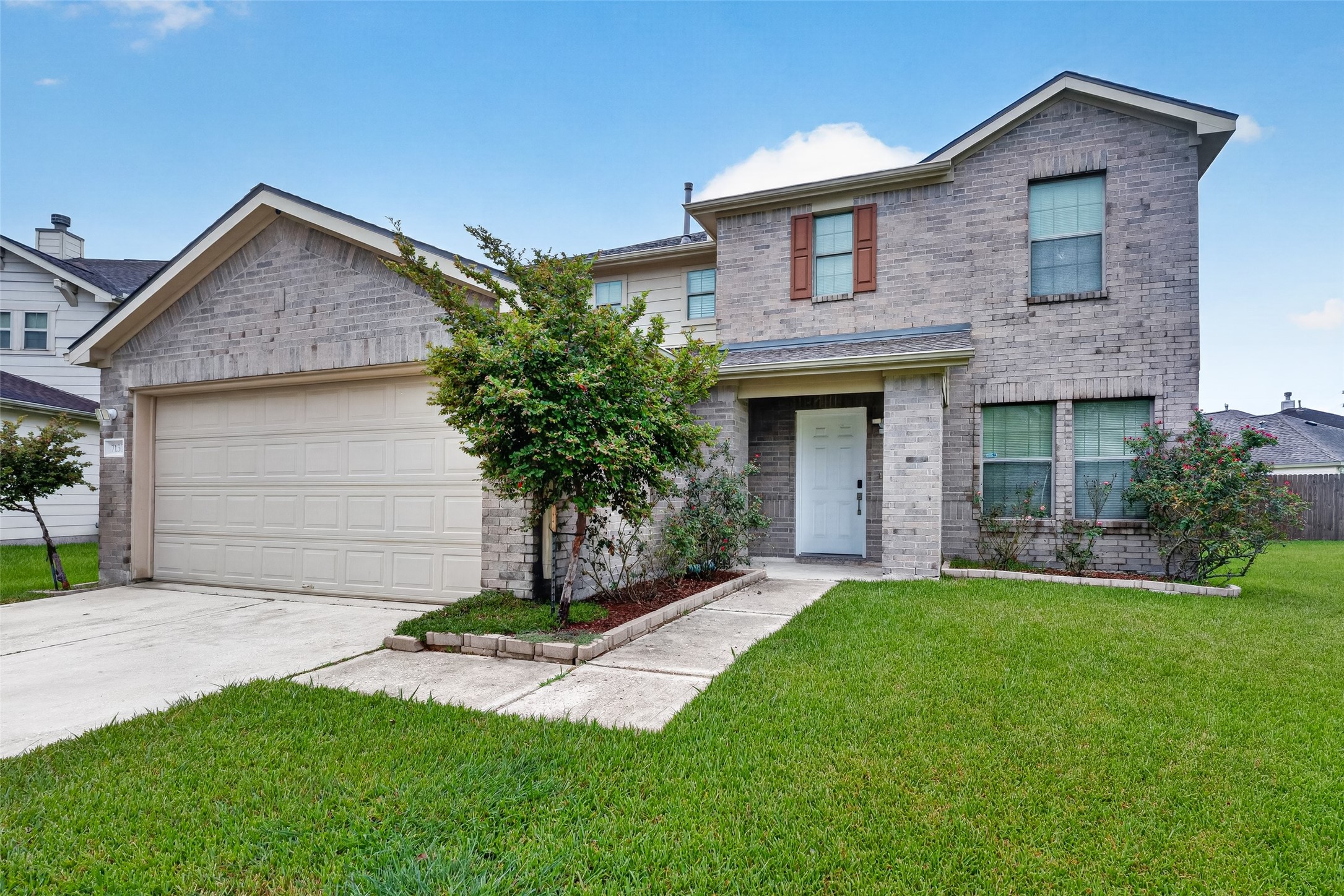 Listing photo 1
