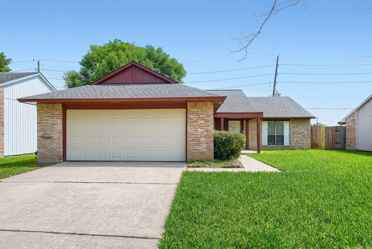 Listing photo 1