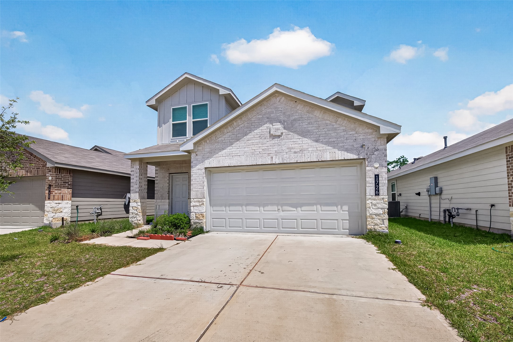 Listing photo 1