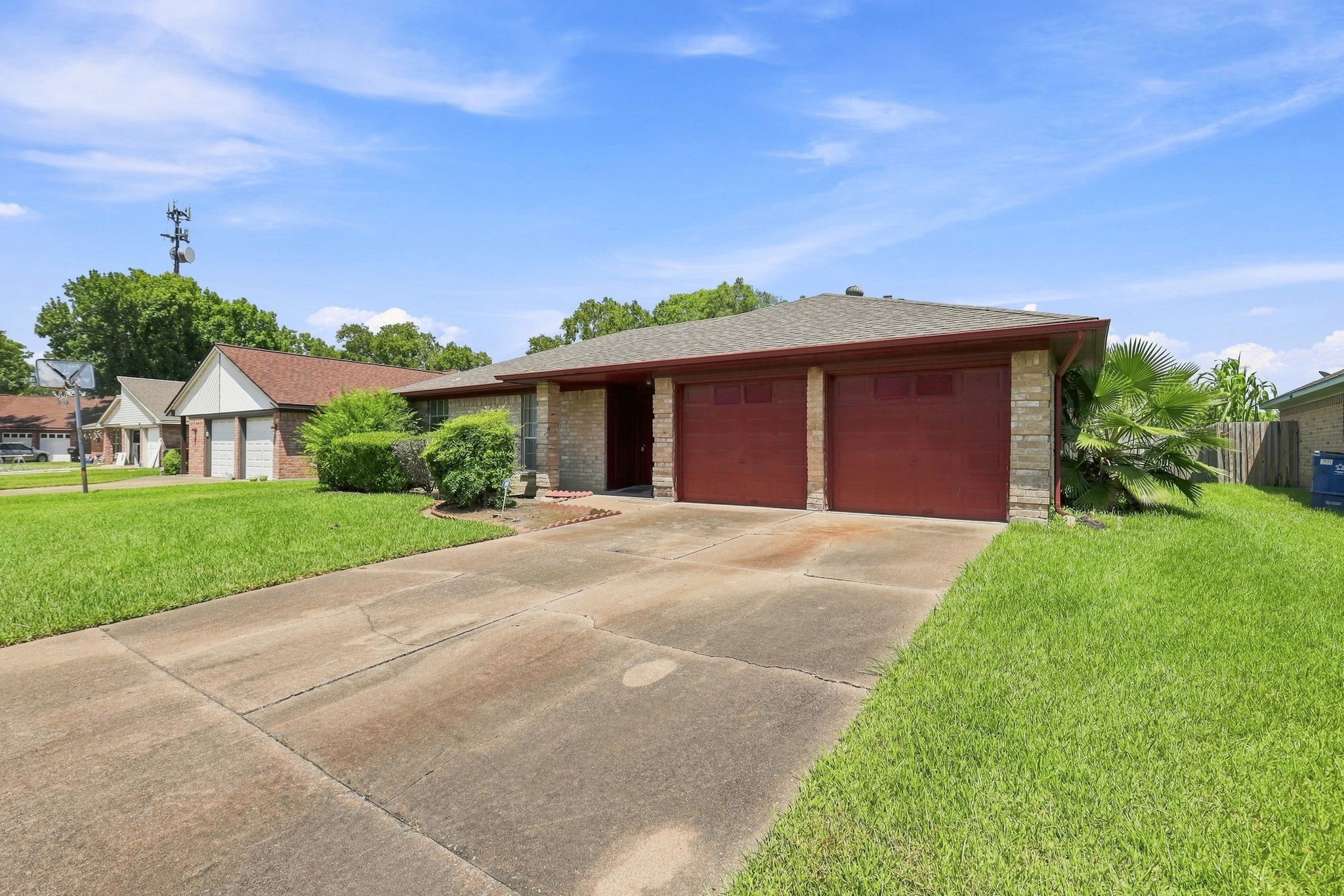 Listing photo 4