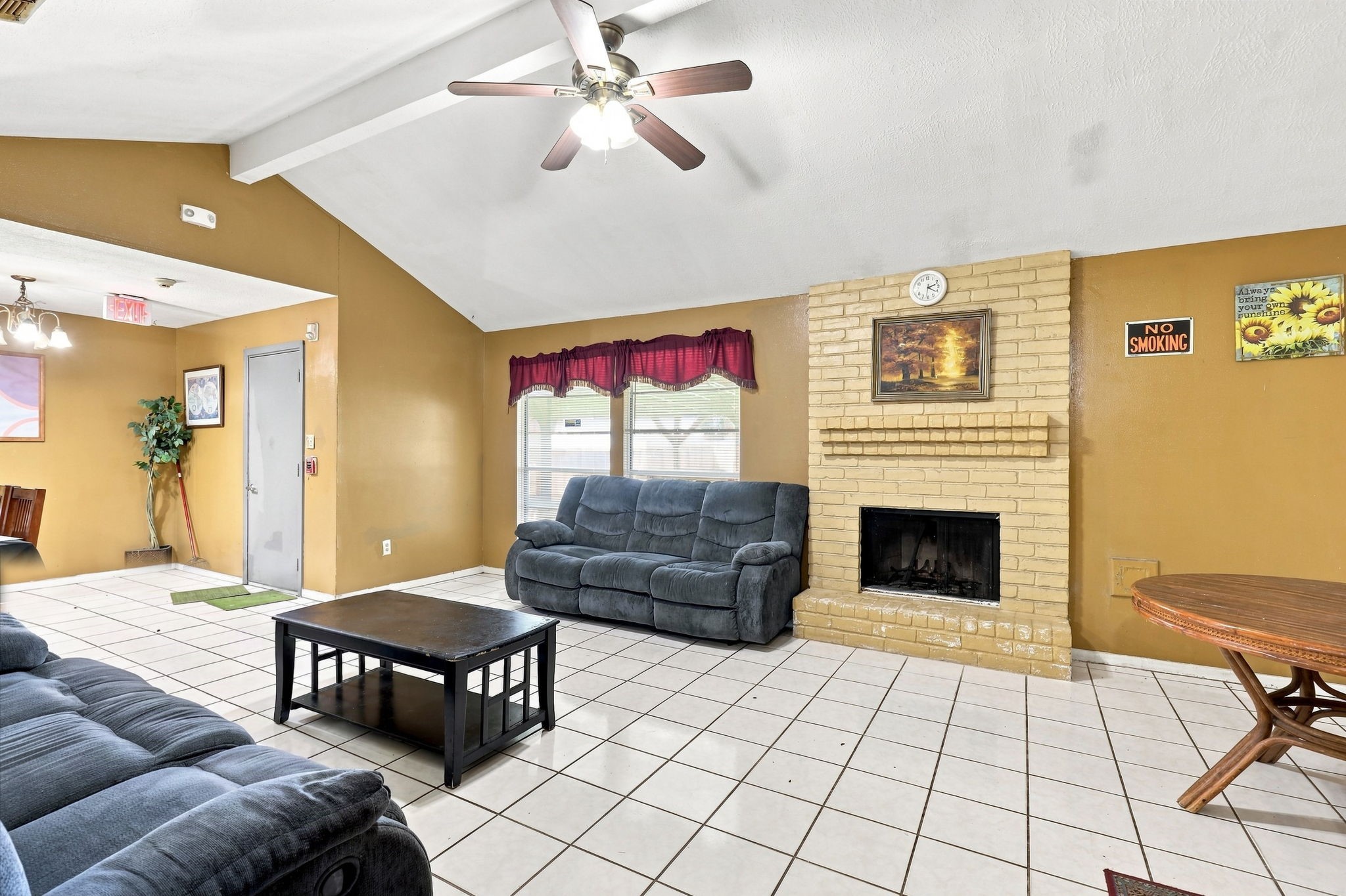 Listing photo 5