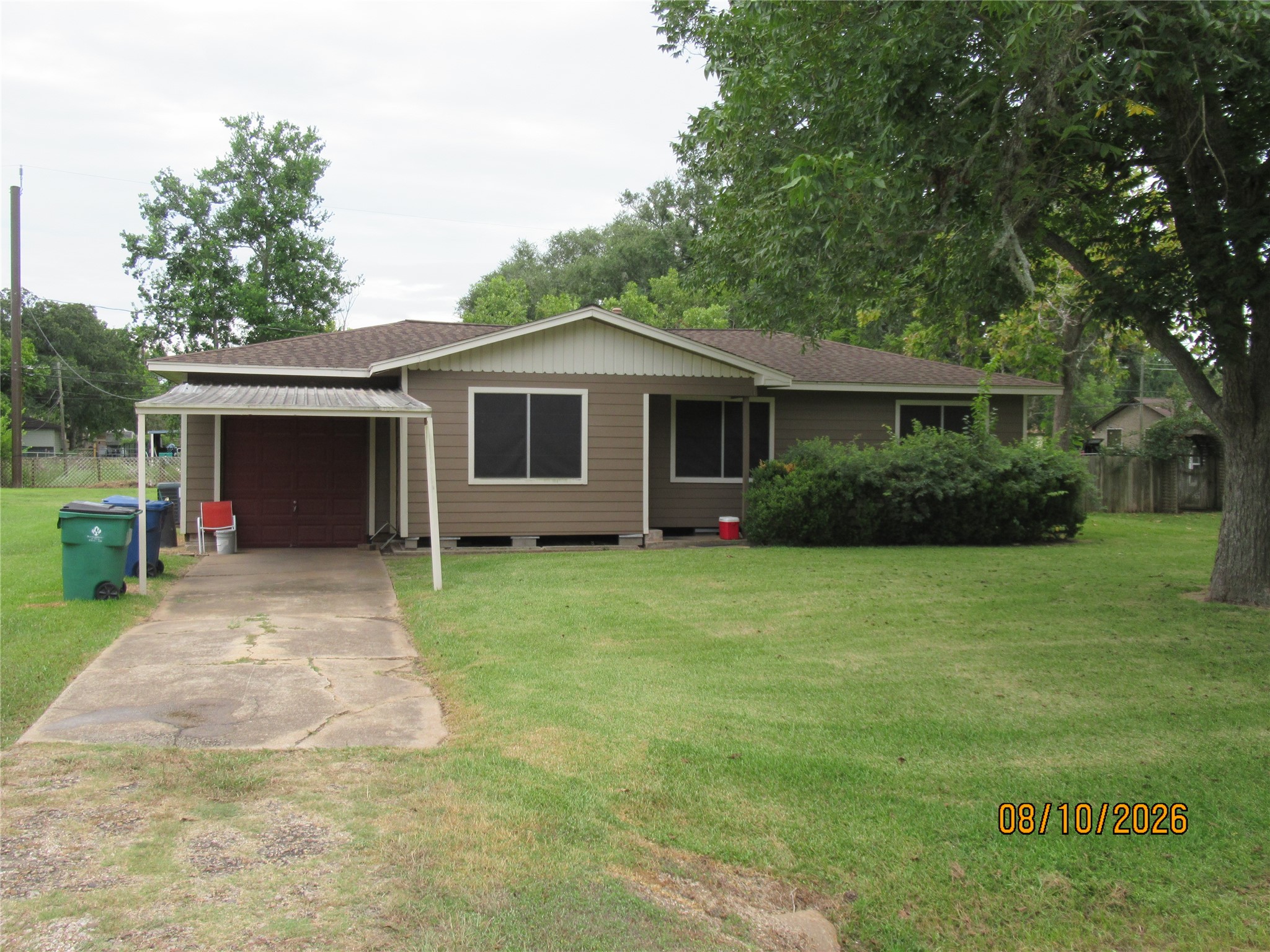 Listing photo 1