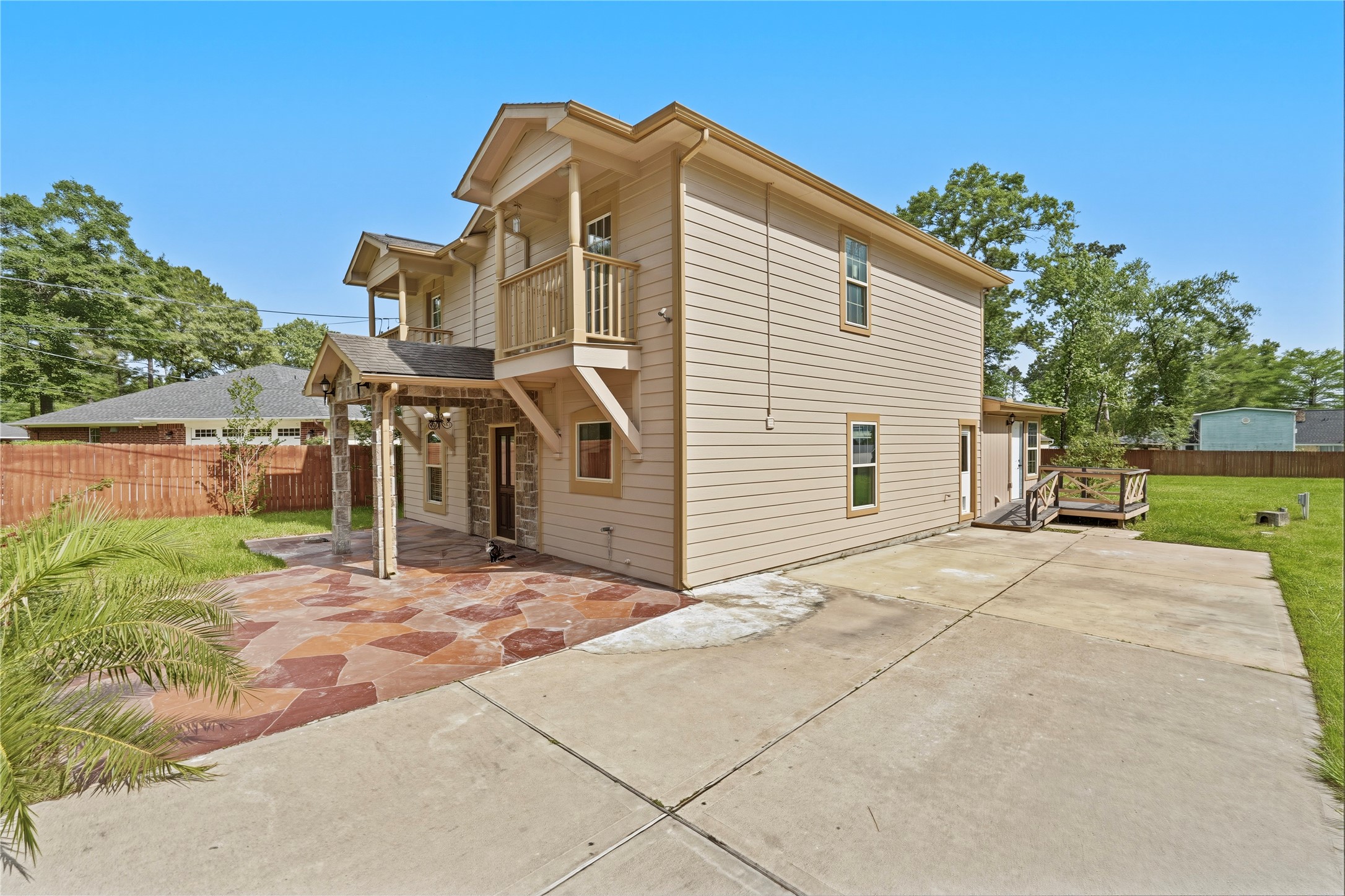 Listing photo 3