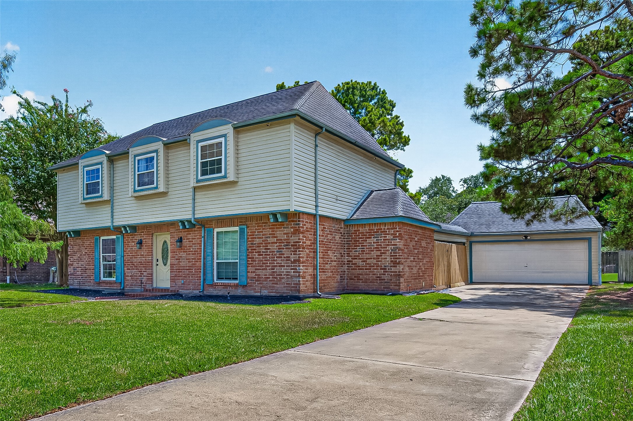 Listing photo 1