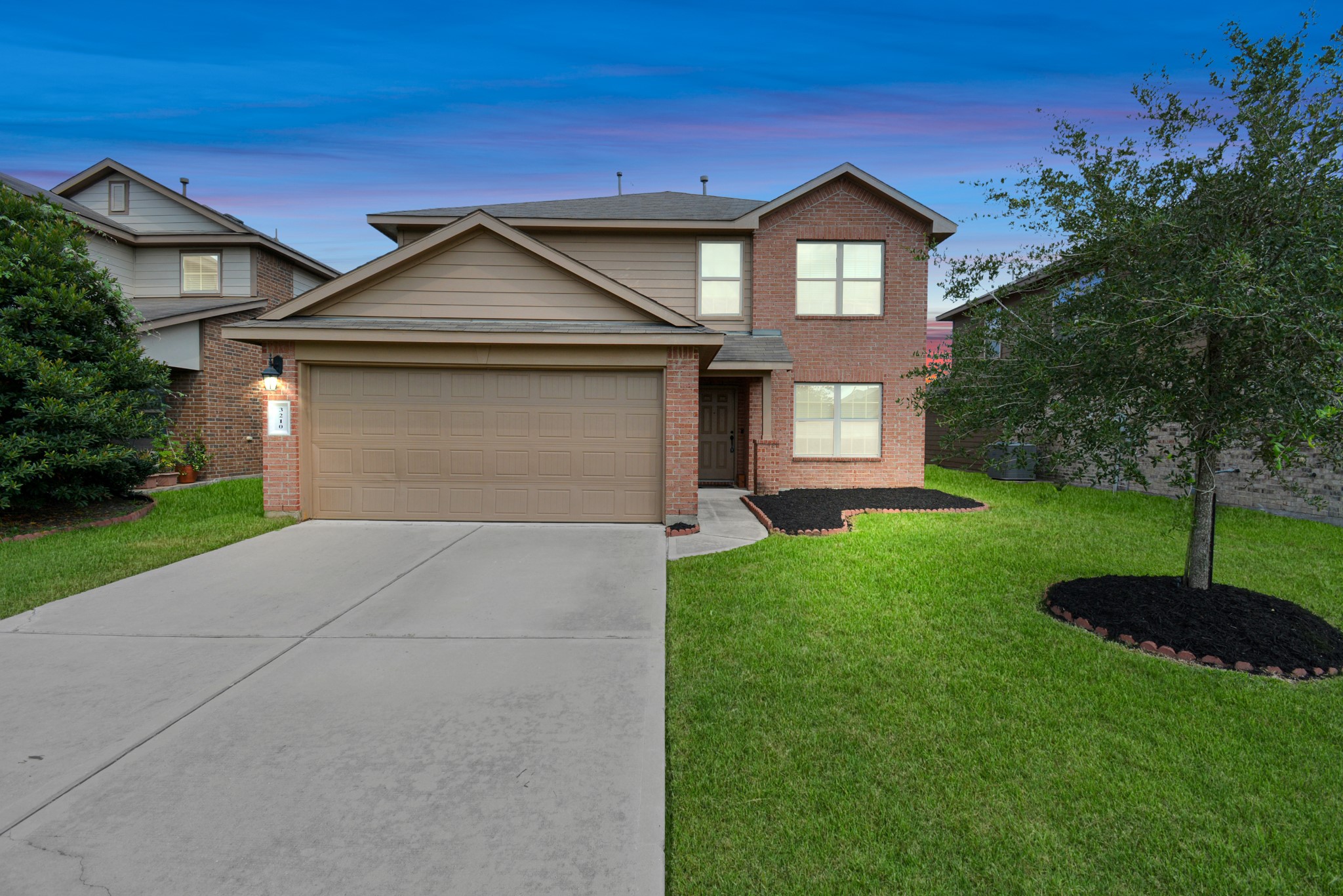 Listing photo 1