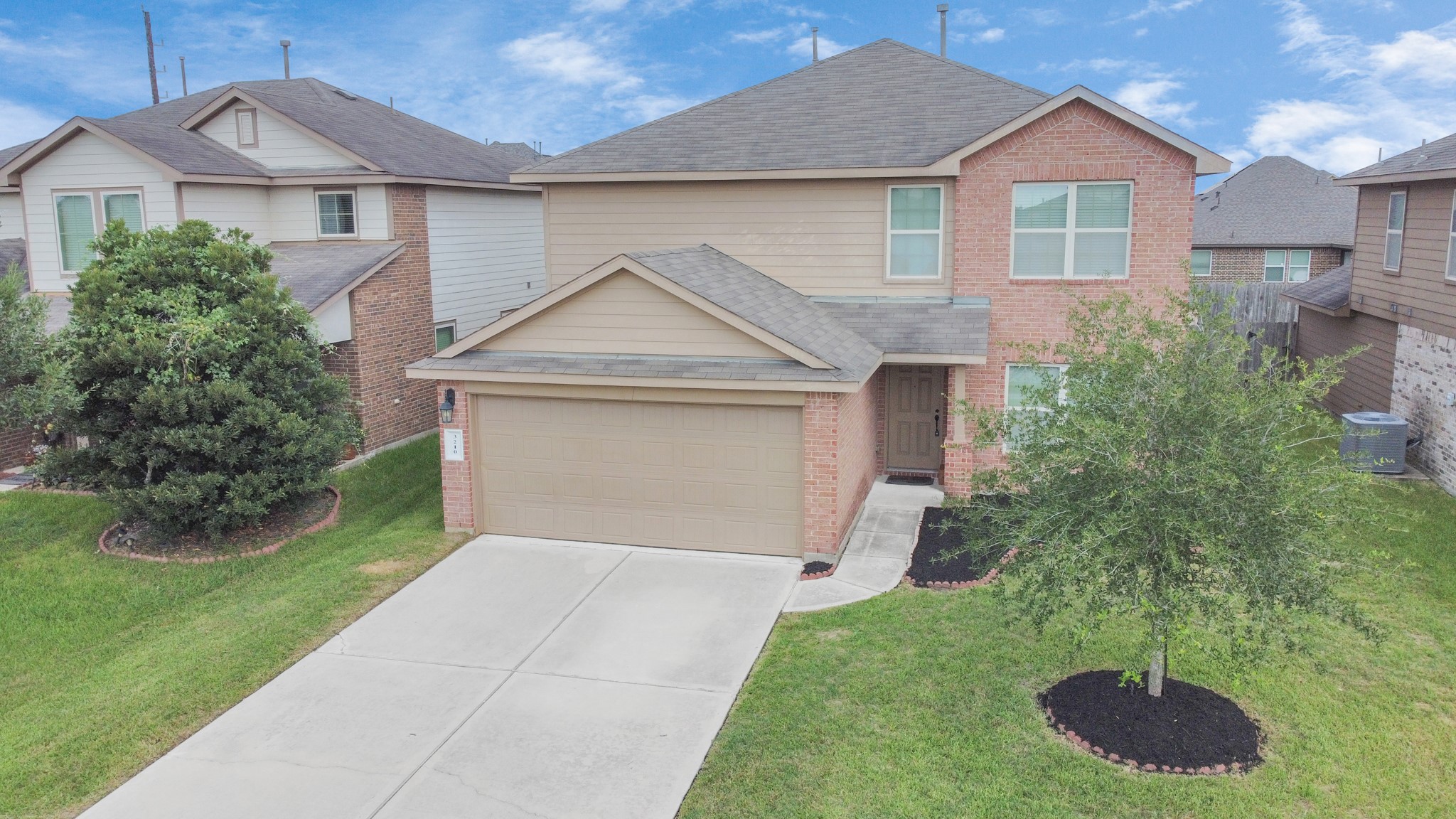 Listing photo 1