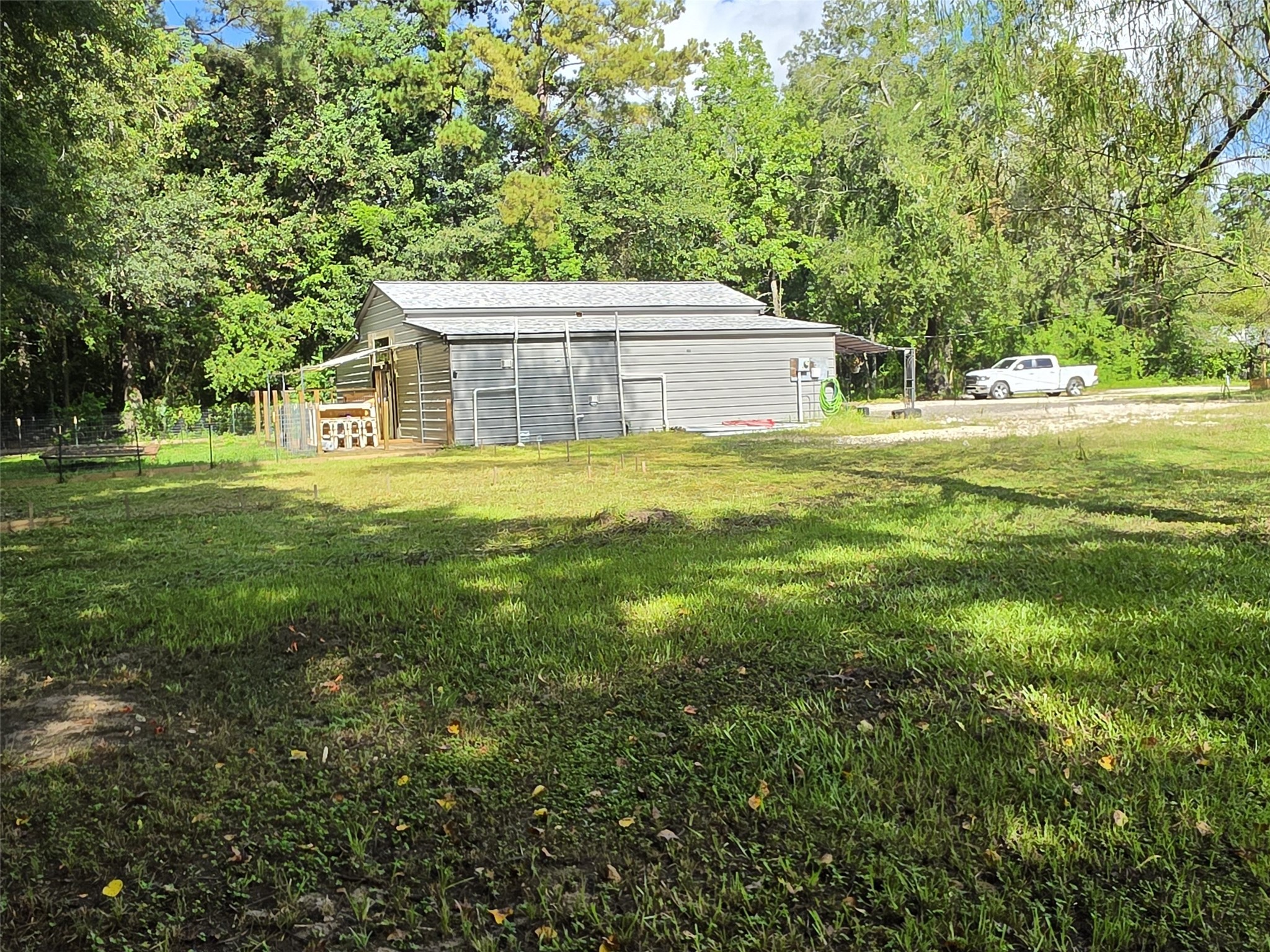 Listing photo 5