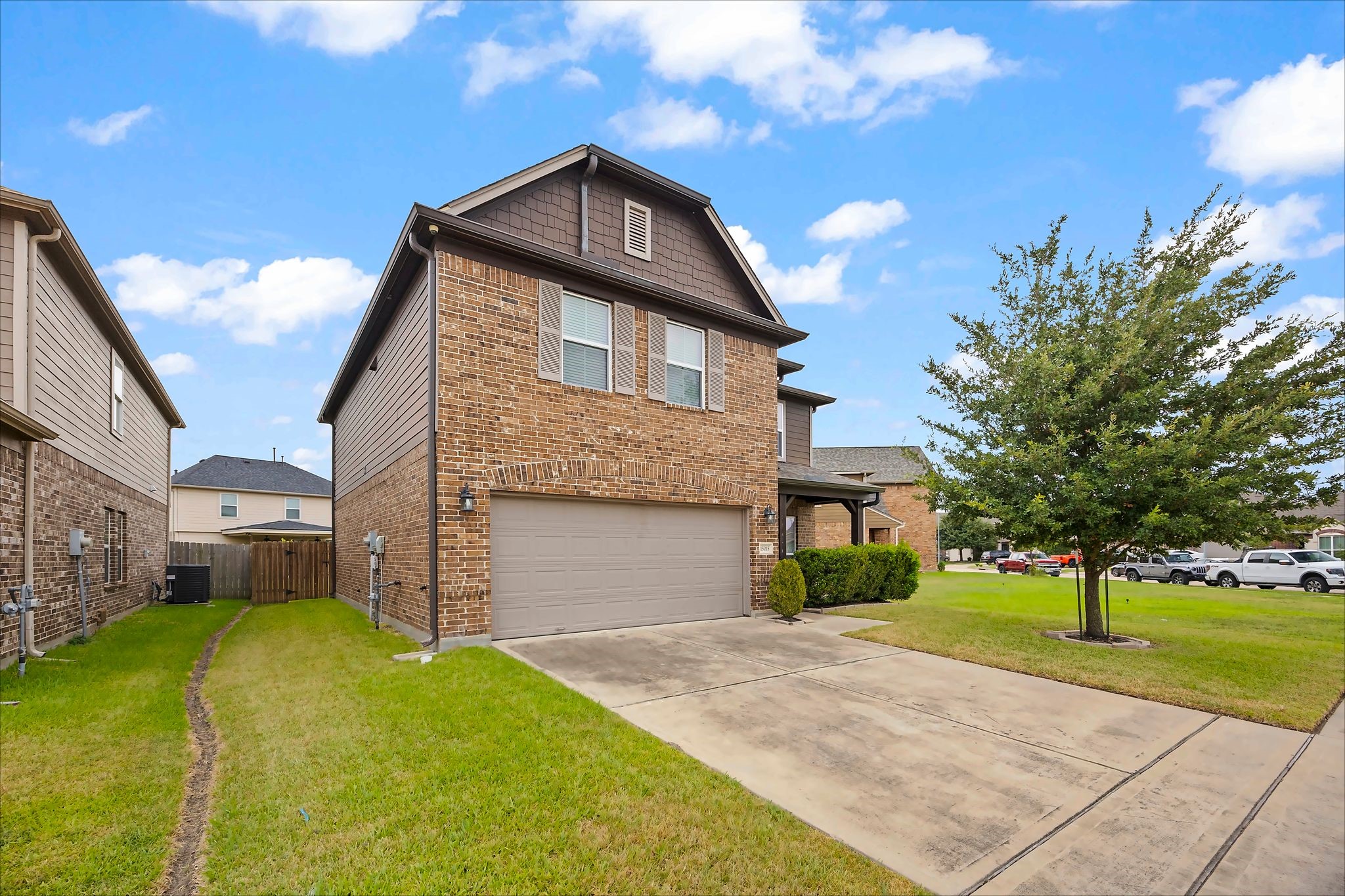 Listing photo 1