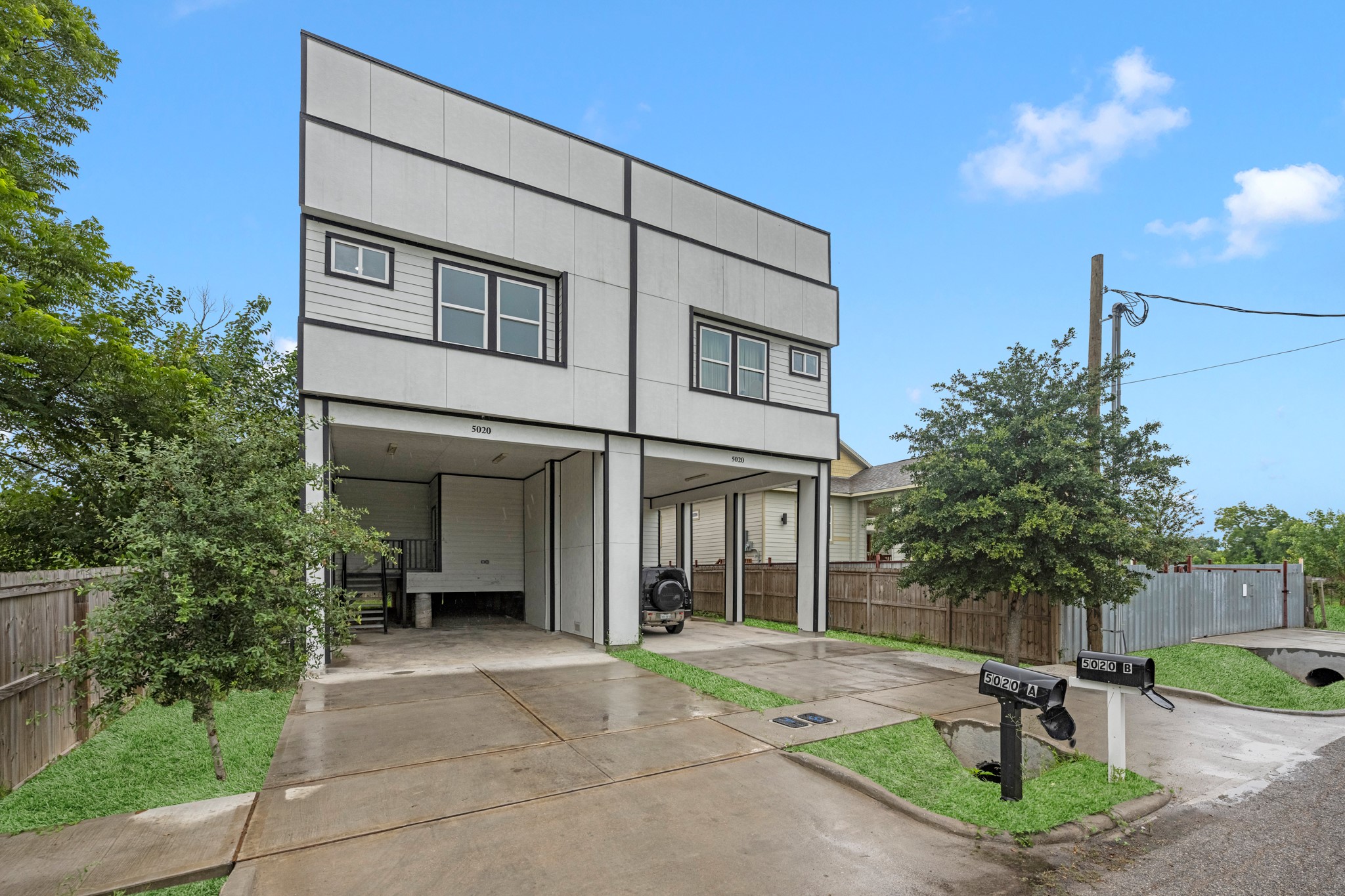Listing photo 1