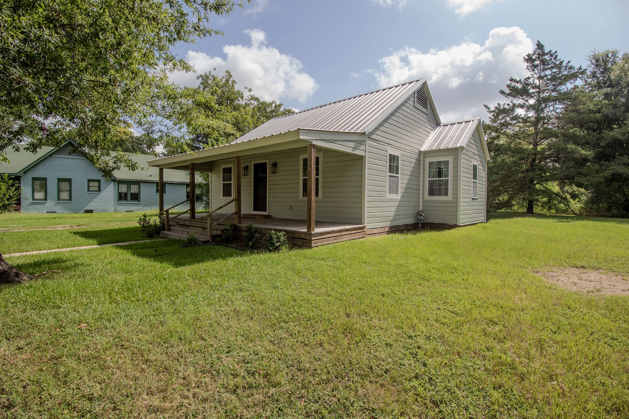 Listing photo 4