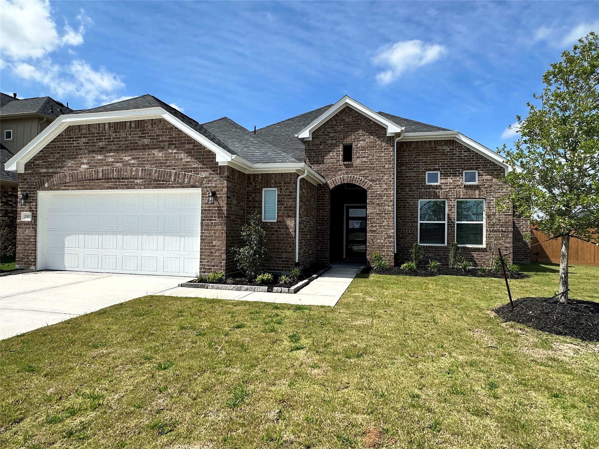 Listing photo 1