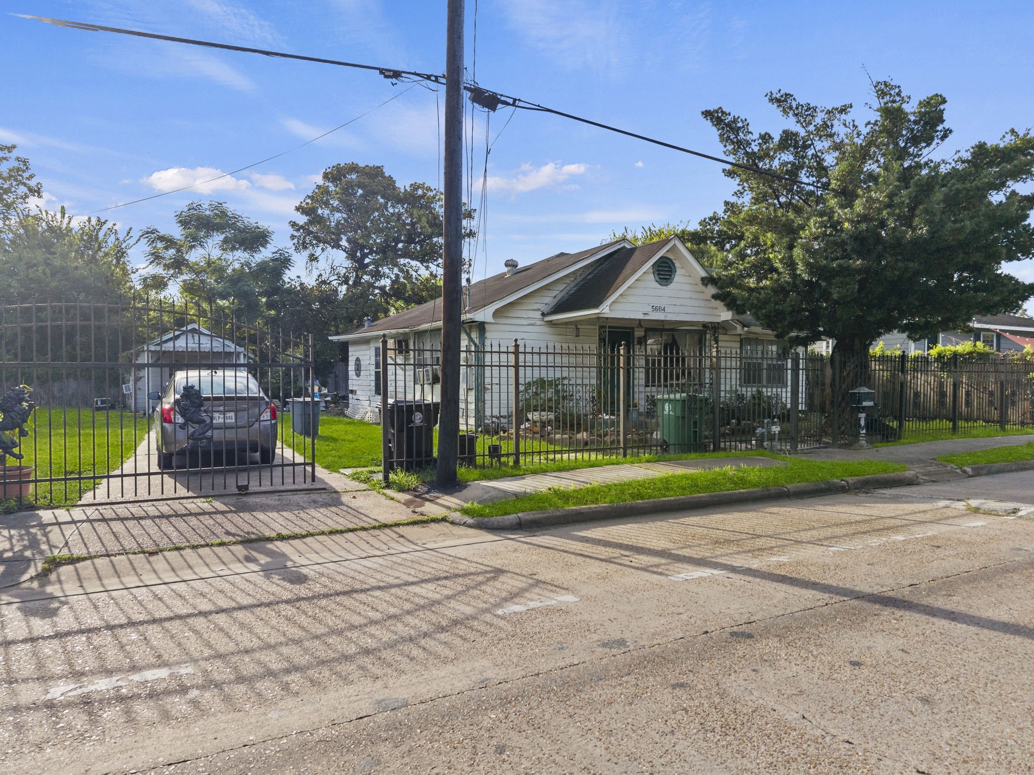 Listing photo 4