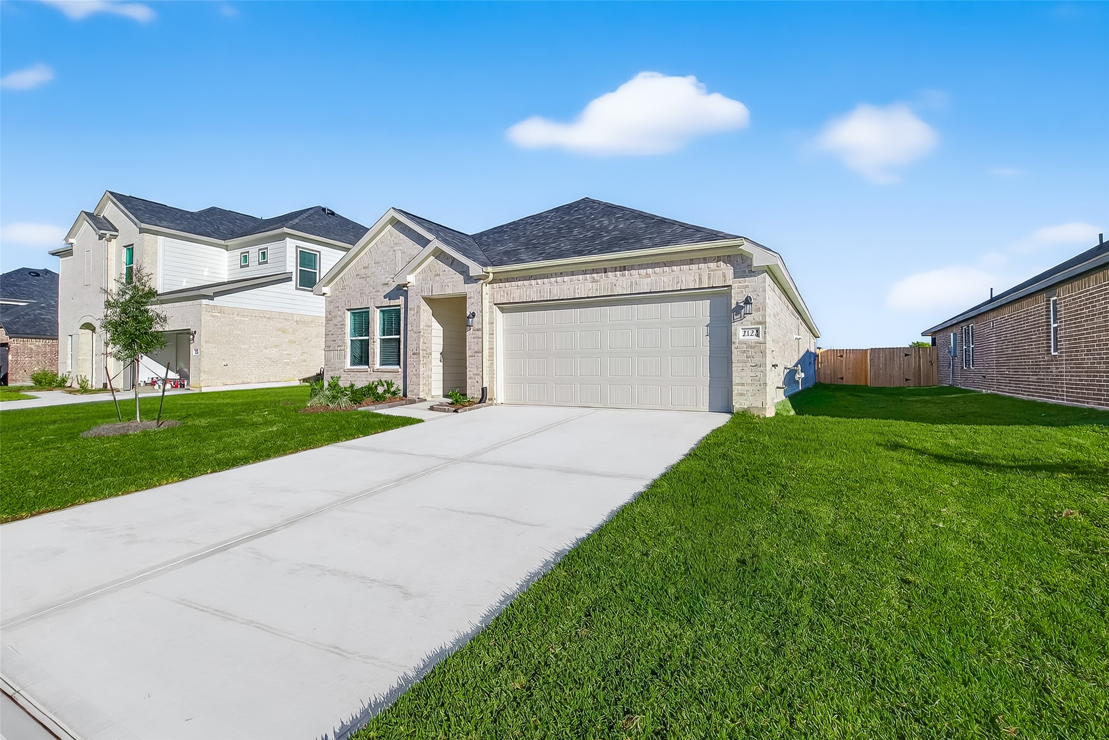 Listing photo 1