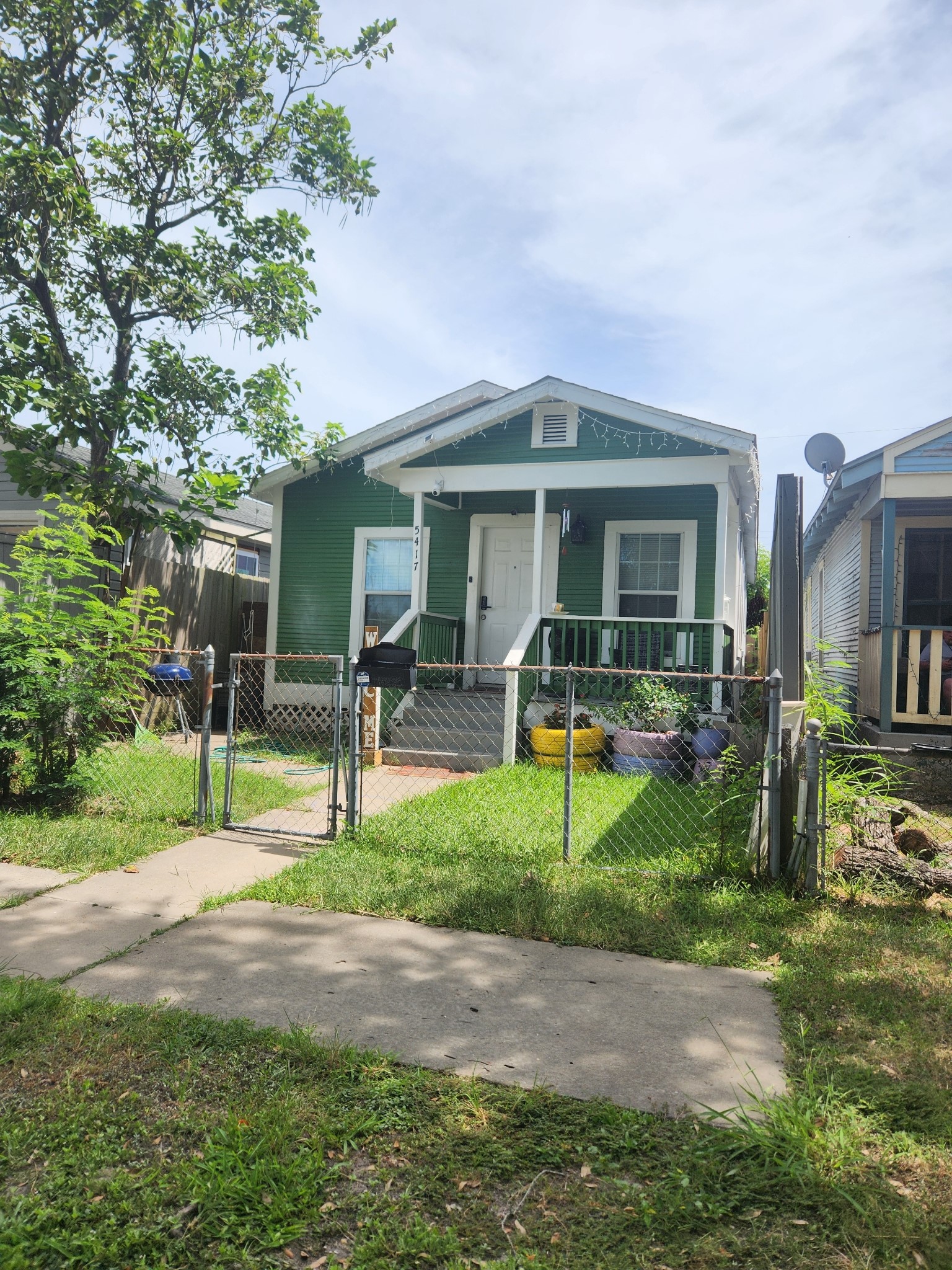 Listing photo 1