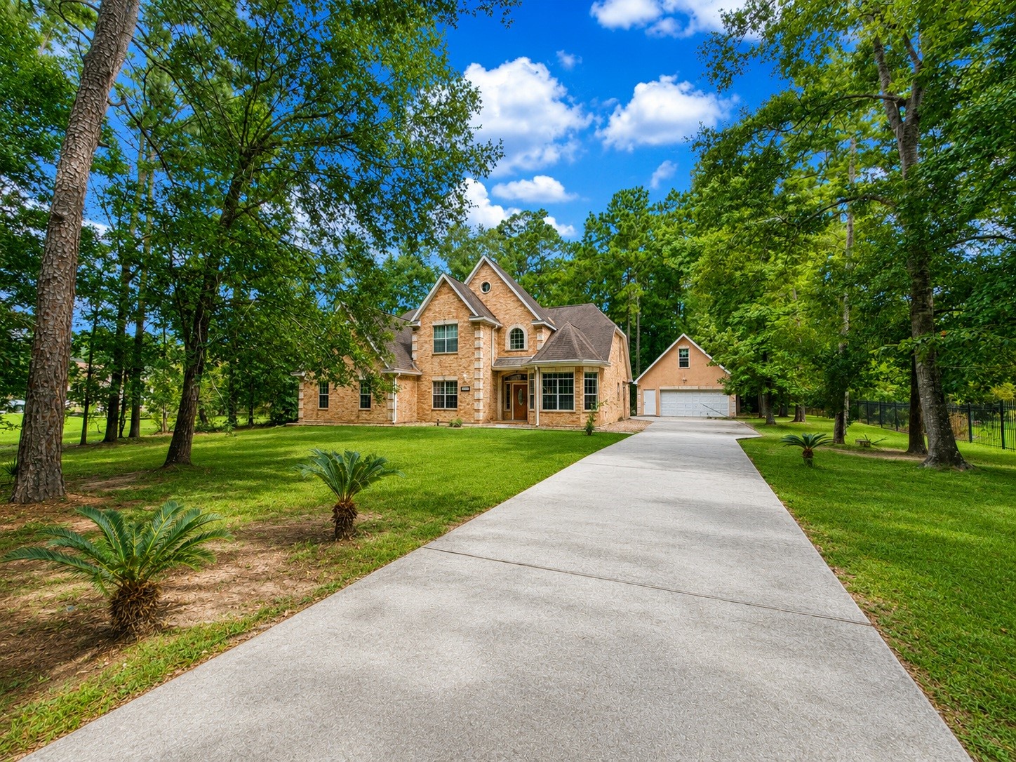 Listing photo 1