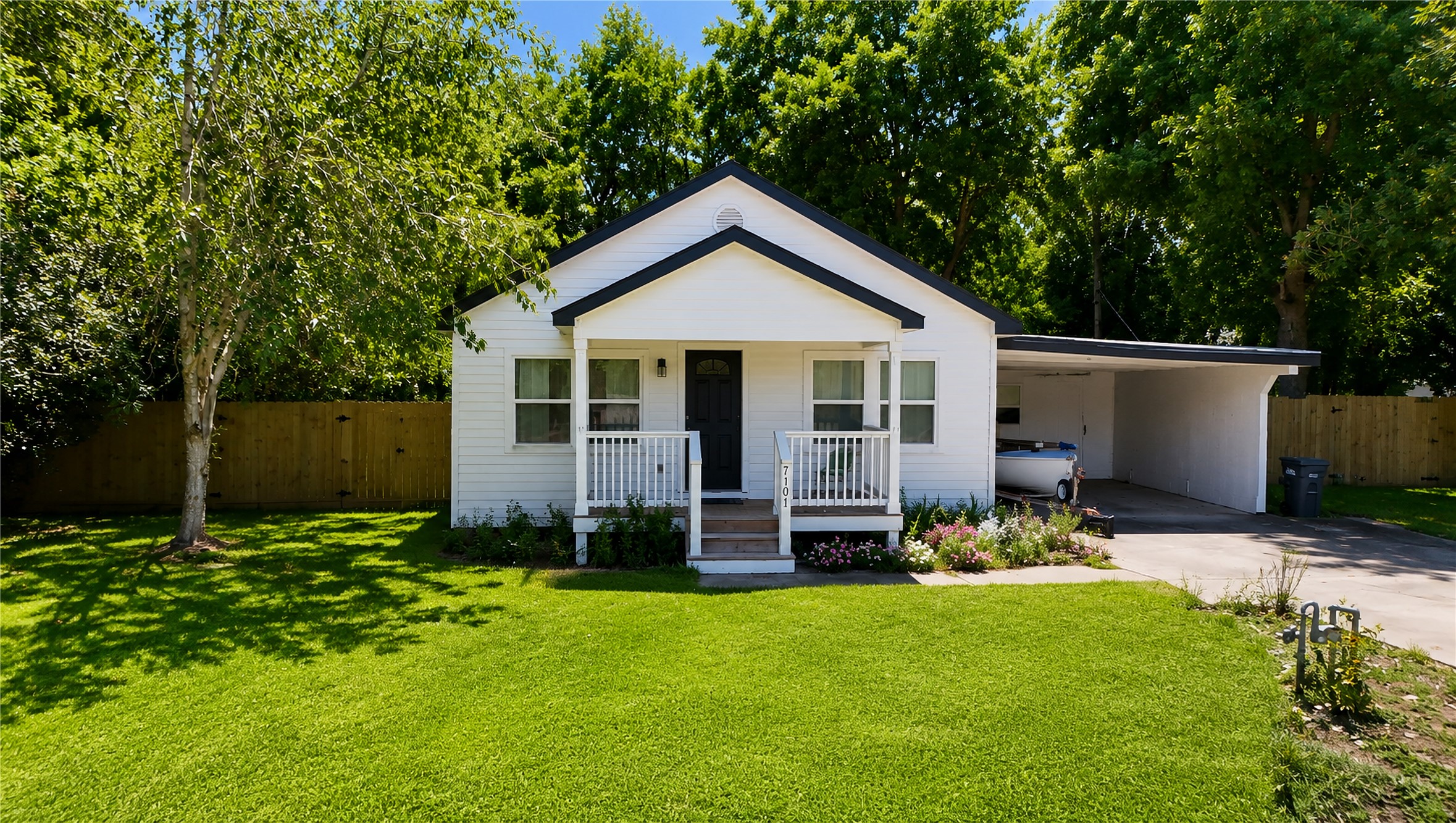 Listing photo 1