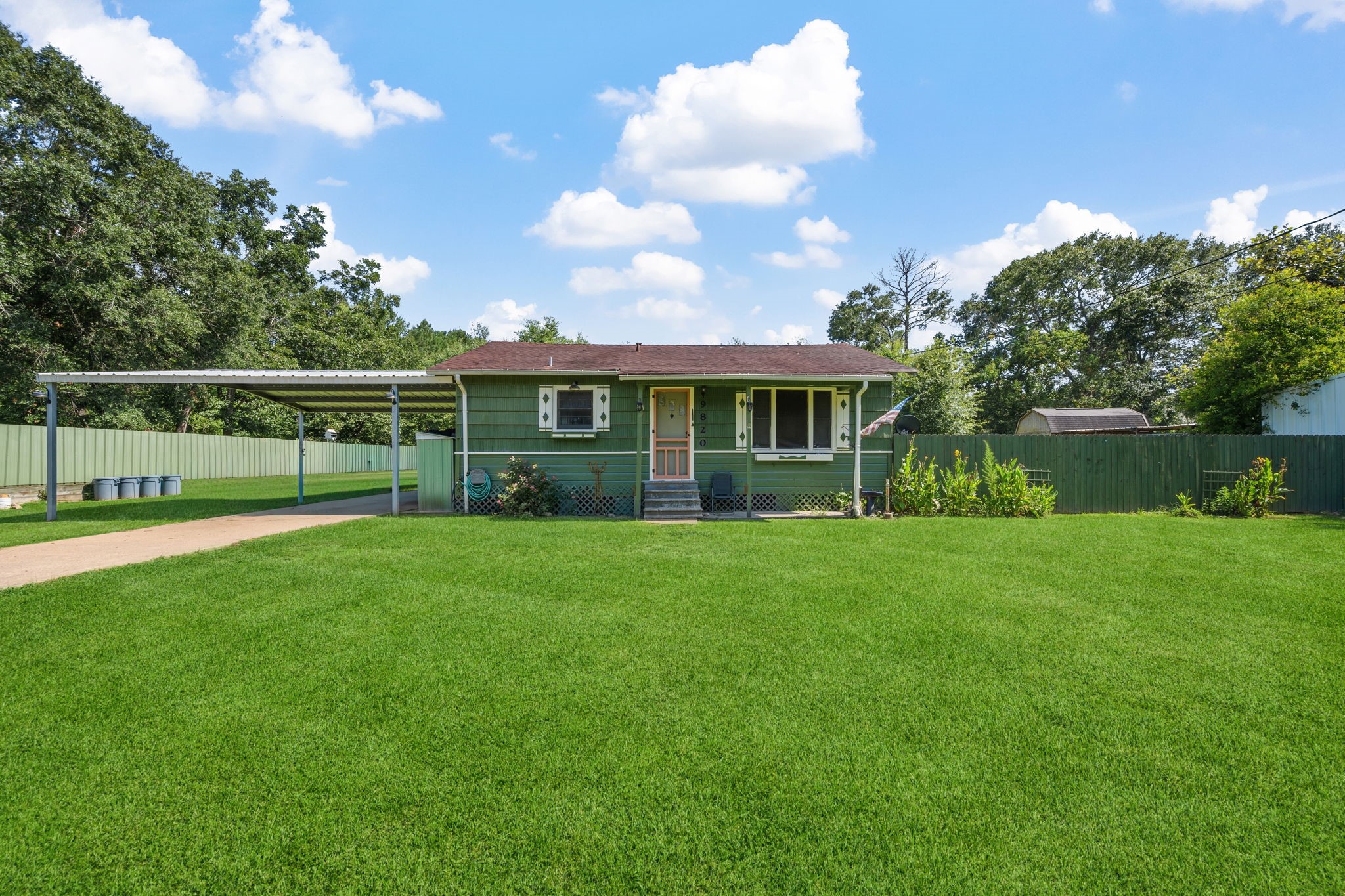Listing photo 1