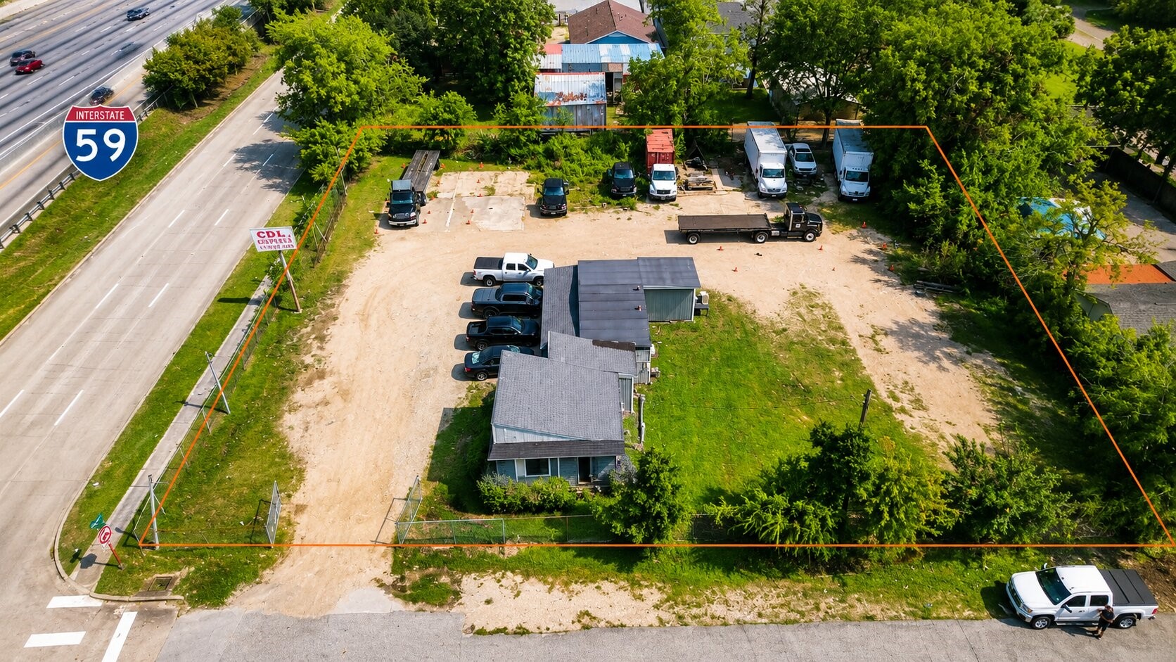 Listing photo 2