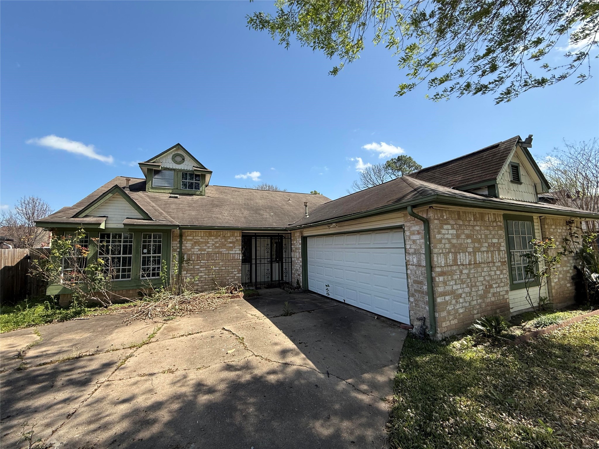 Listing photo 1