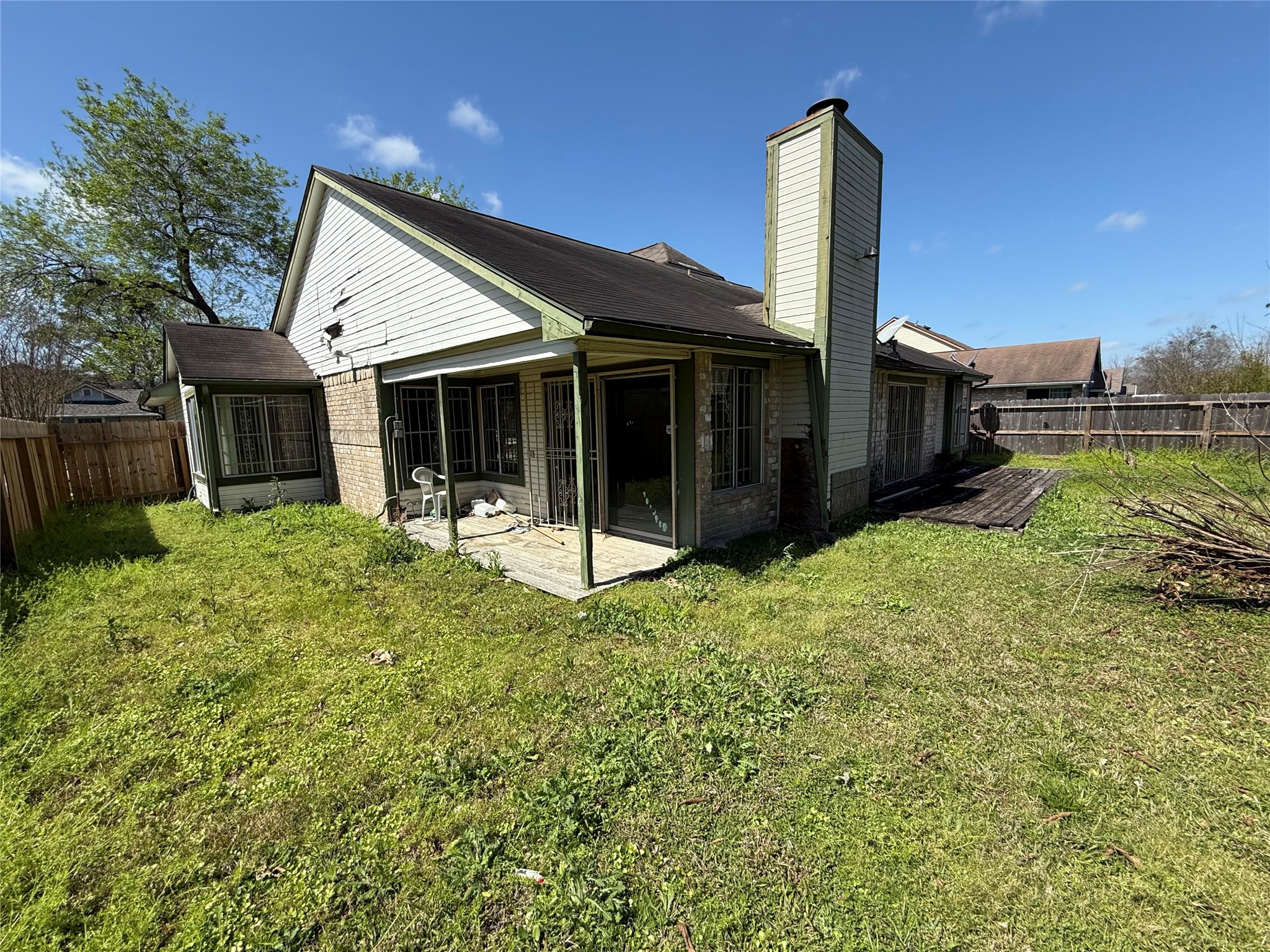 Listing photo 1