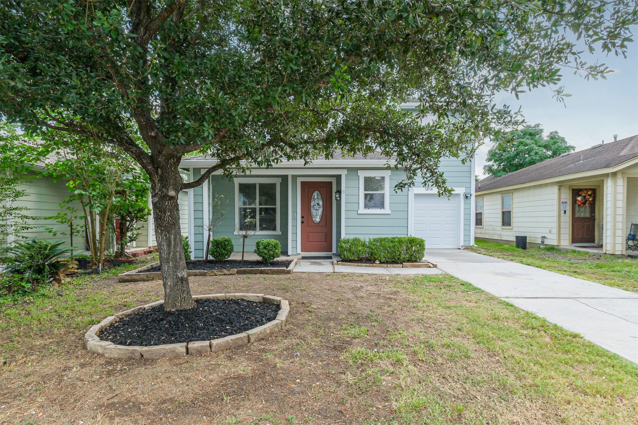 Listing photo 1
