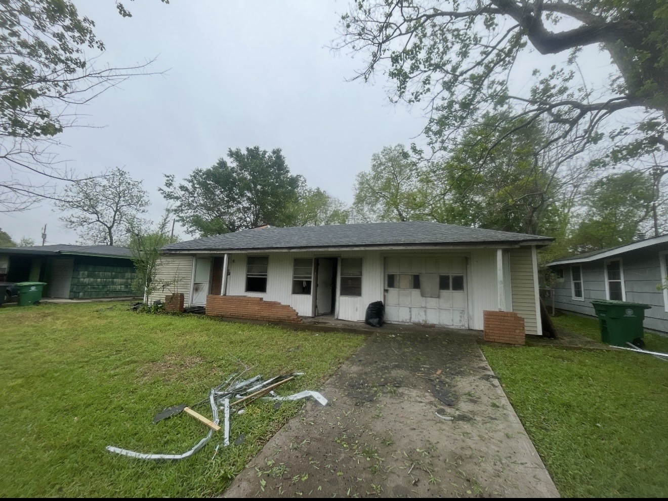Listing photo 1
