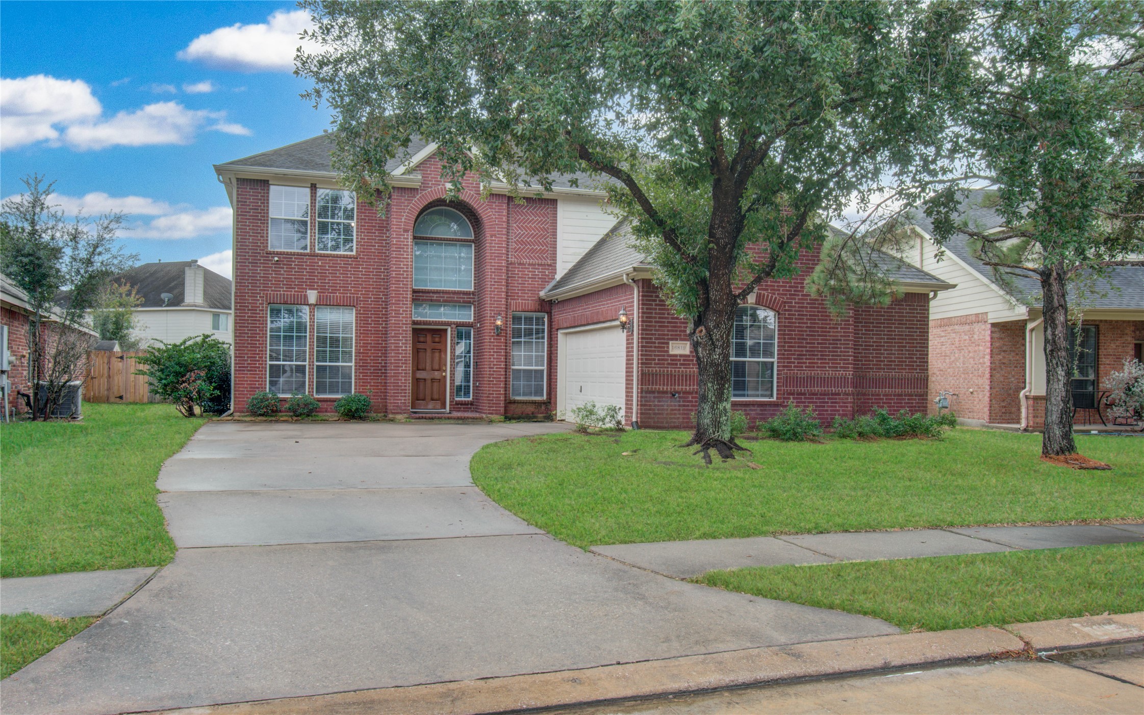Listing photo 1