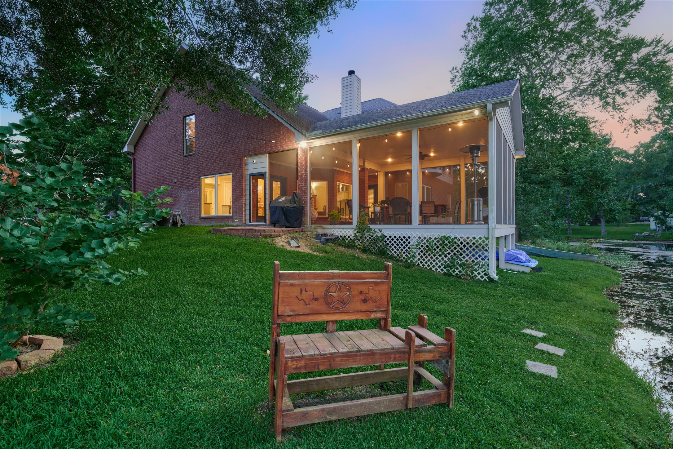 Listing photo 3
